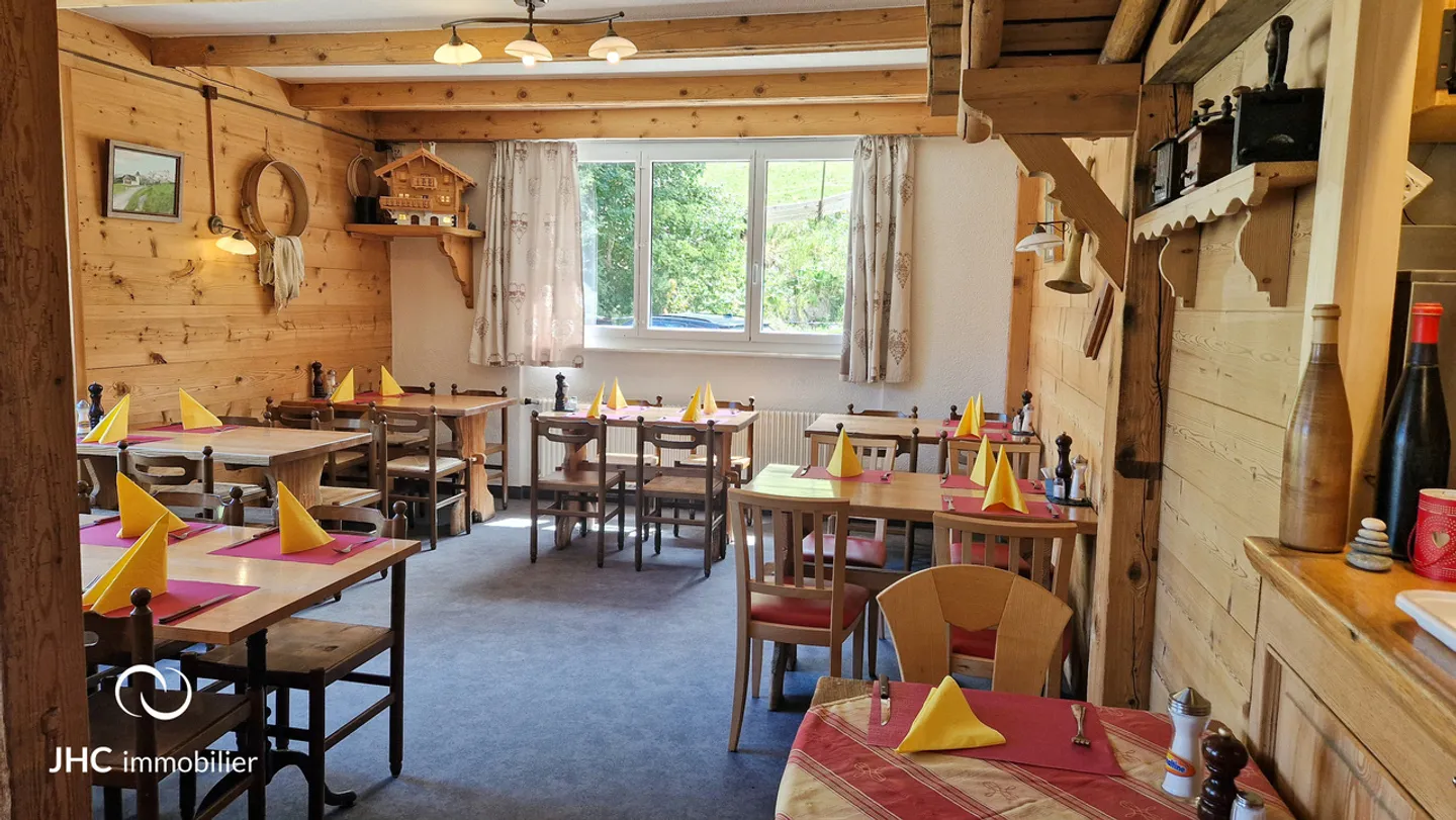 Restaurant - Photo 8 of 14