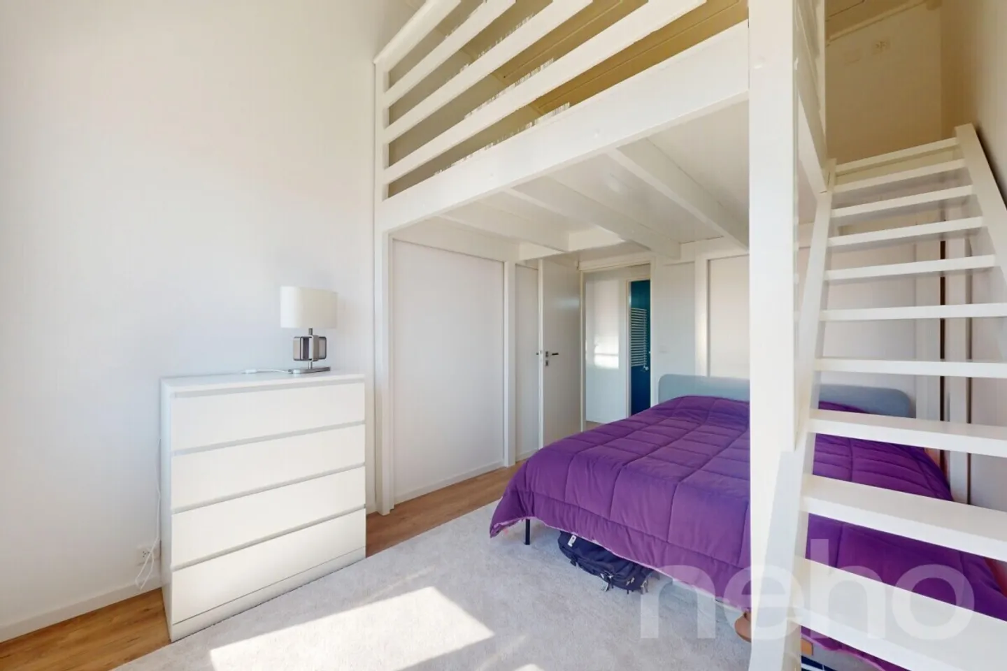 Duplex attico luminoso e ristrutturato con carattere - Foto 11 di 12