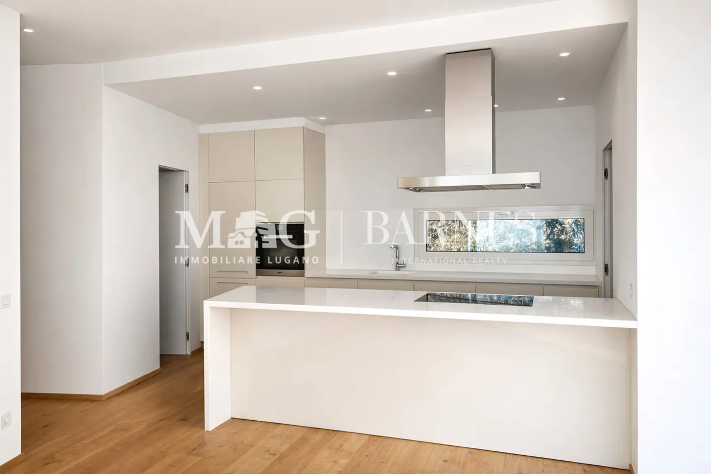 Appartamento moderno con vista lago - Foto 8 di 10