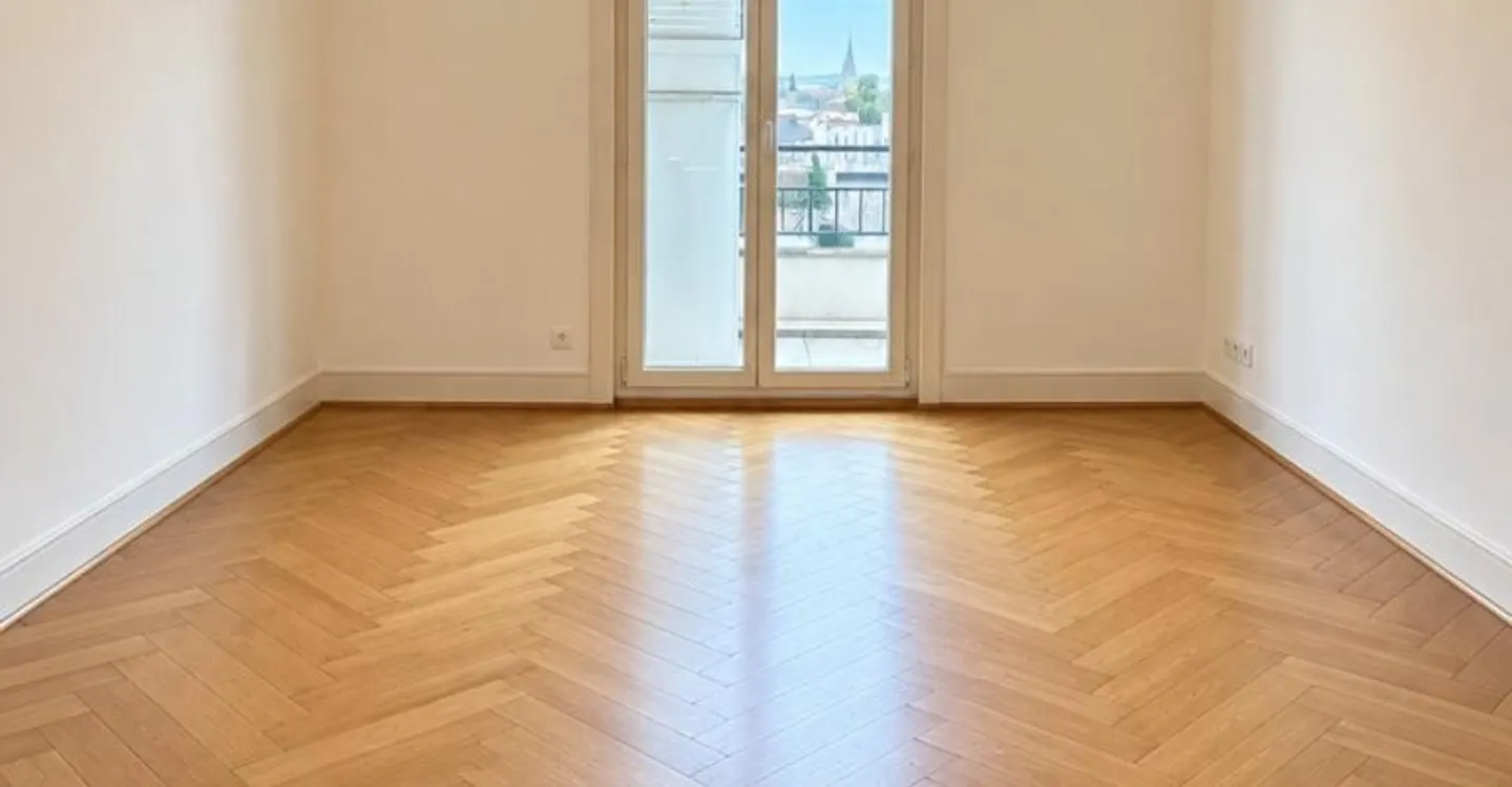 Wunderschöne 4,5-Zimmer-Wohnung - Sous-gare-Viertel - Foto 1 von 9