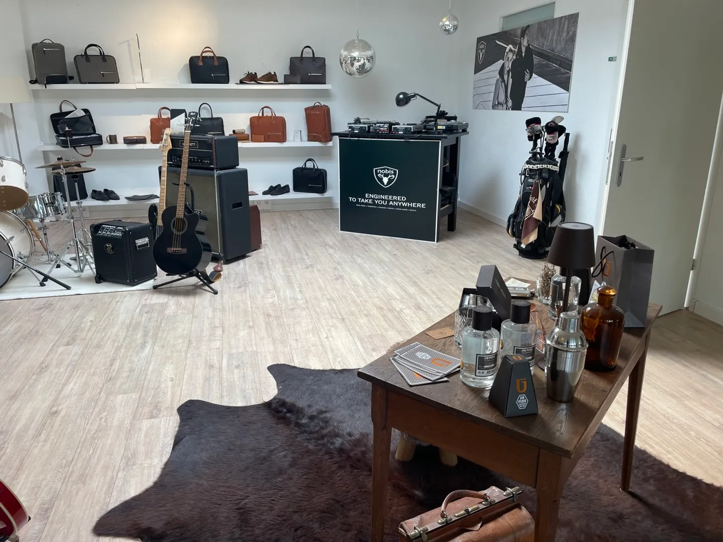 Bellissima stanza in una zona commerciale a Préverenges - Foto 2 di 7