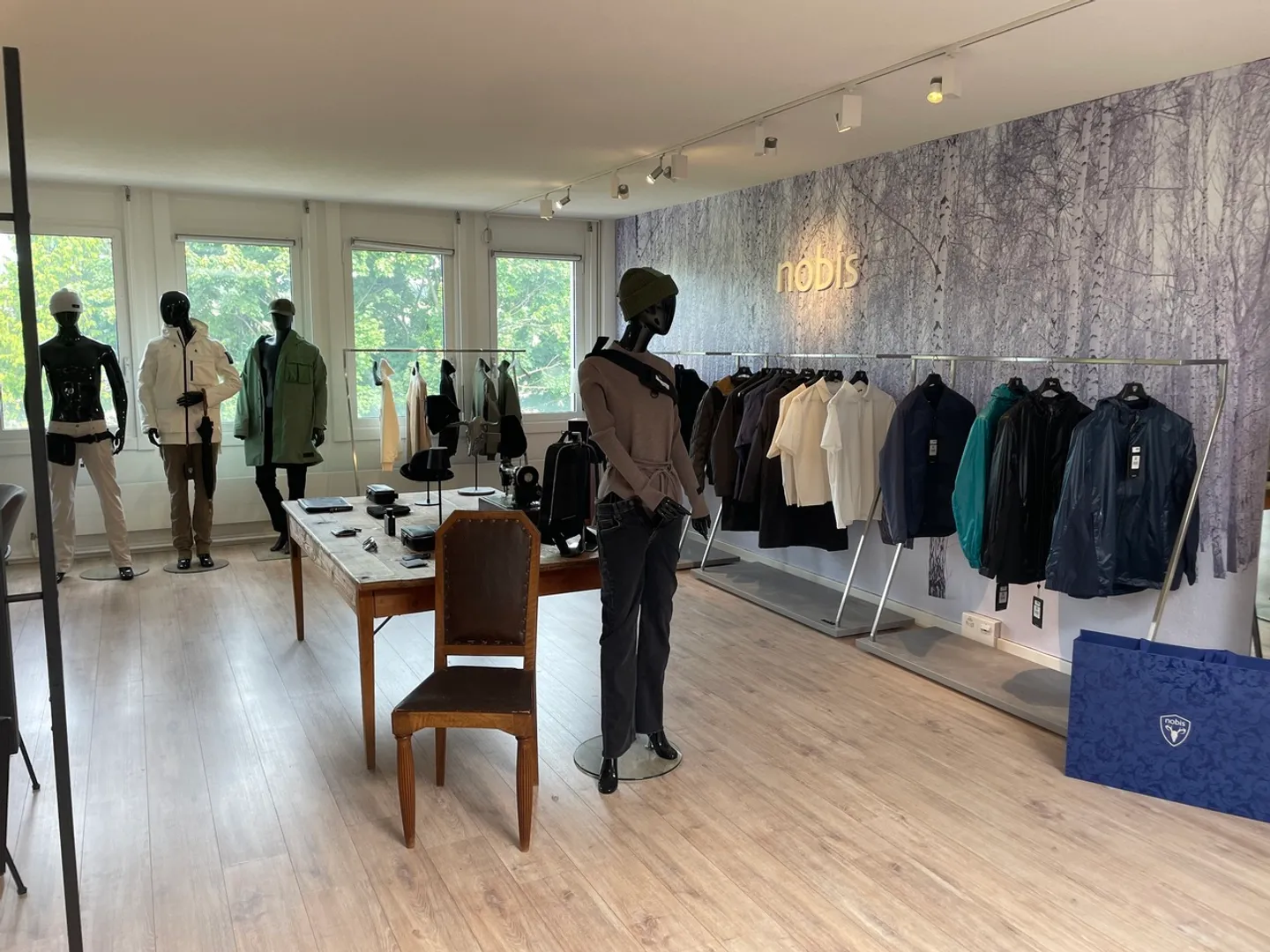 Bellissima stanza in una zona commerciale a Préverenges - Foto 3 di 7