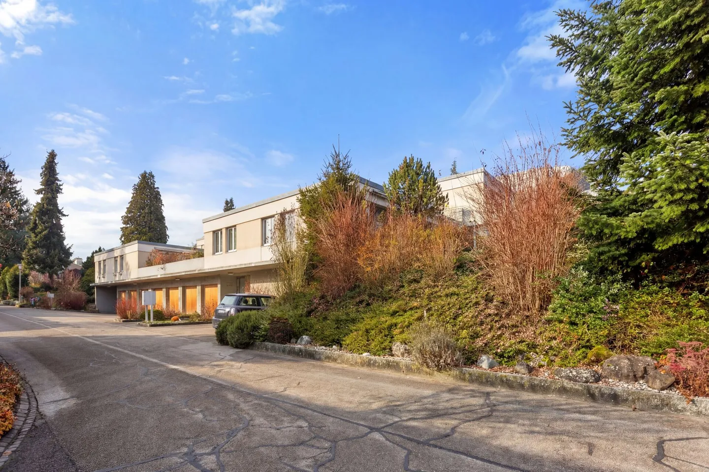 Posizione residenziale privilegiata a Dachsen - Vista panoramica inclusa! - Foto 1 di 14