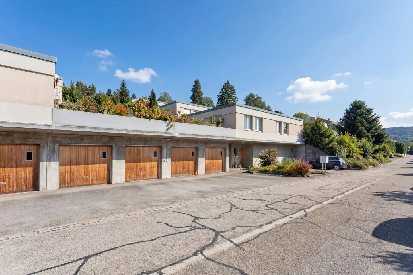 Posizione residenziale privilegiata a Dachsen - Vista panoramica inclusa! - Foto 2 di 14