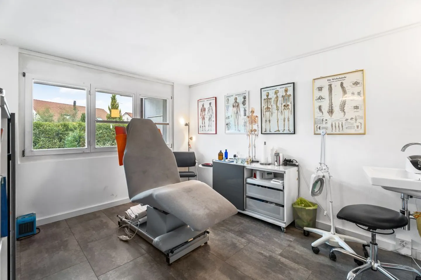 Très belle et moderne maison jumelée de 5,5 pièces avec 147m2 de surface habitable nette - Photo 12 sur 13