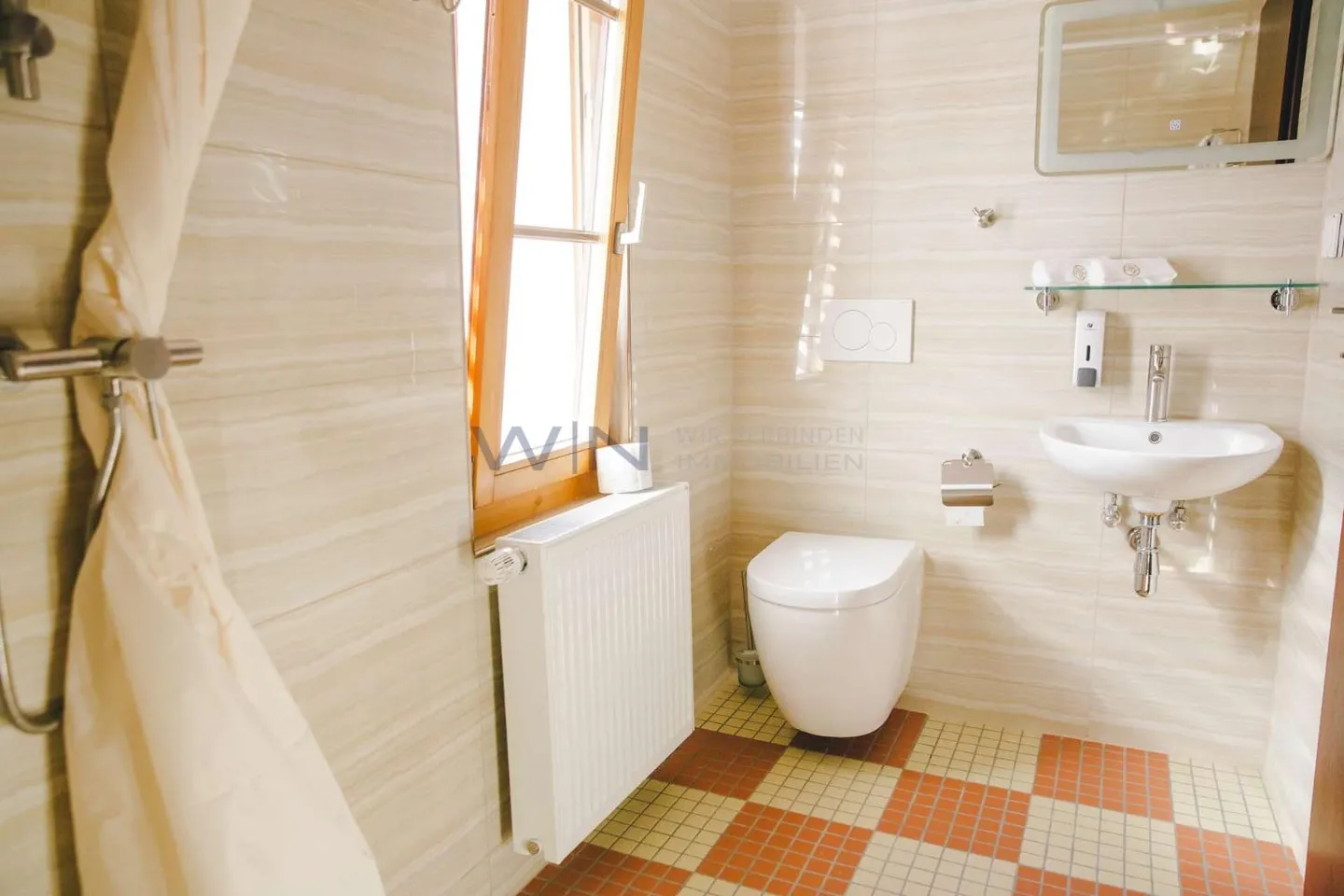 Charming Swiss Chalet Retreat - Photo 4 of 5