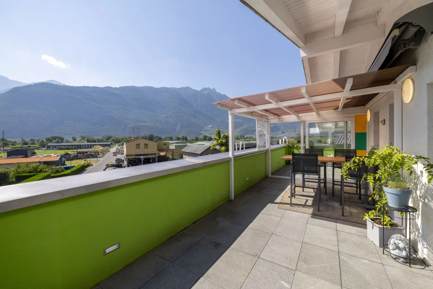 Geräumige 4,5-Zimmer-Penthouse von 146 m2 mit atemberaubendem Blick auf die Alpen - Foto 1 von 20