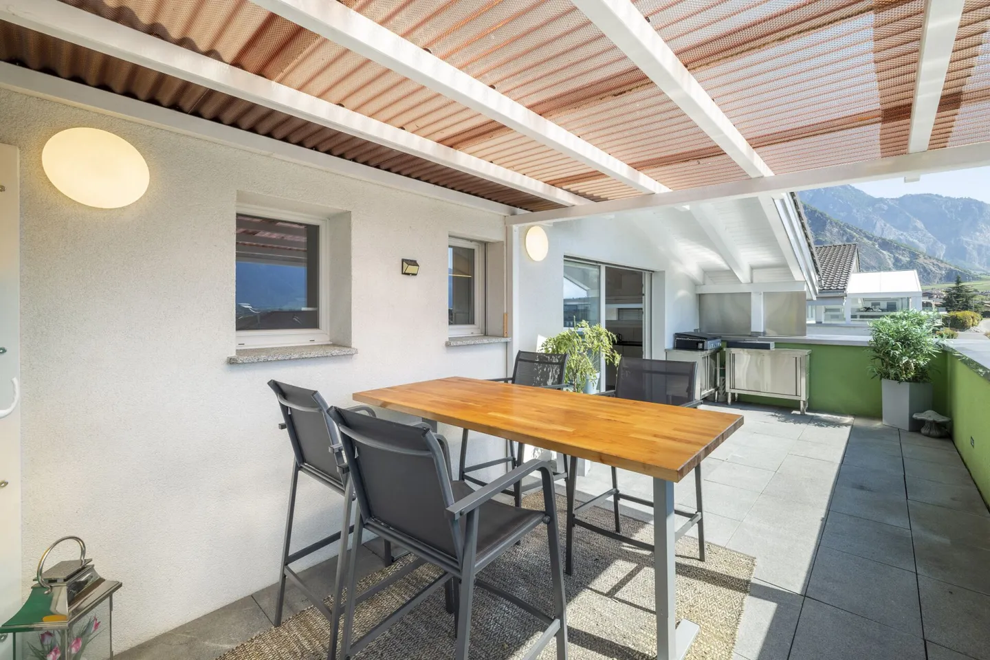 Geräumige 4,5-Zimmer-Penthouse von 146 m2 mit atemberaubendem Blick auf die Alpen - Foto 2 von 20