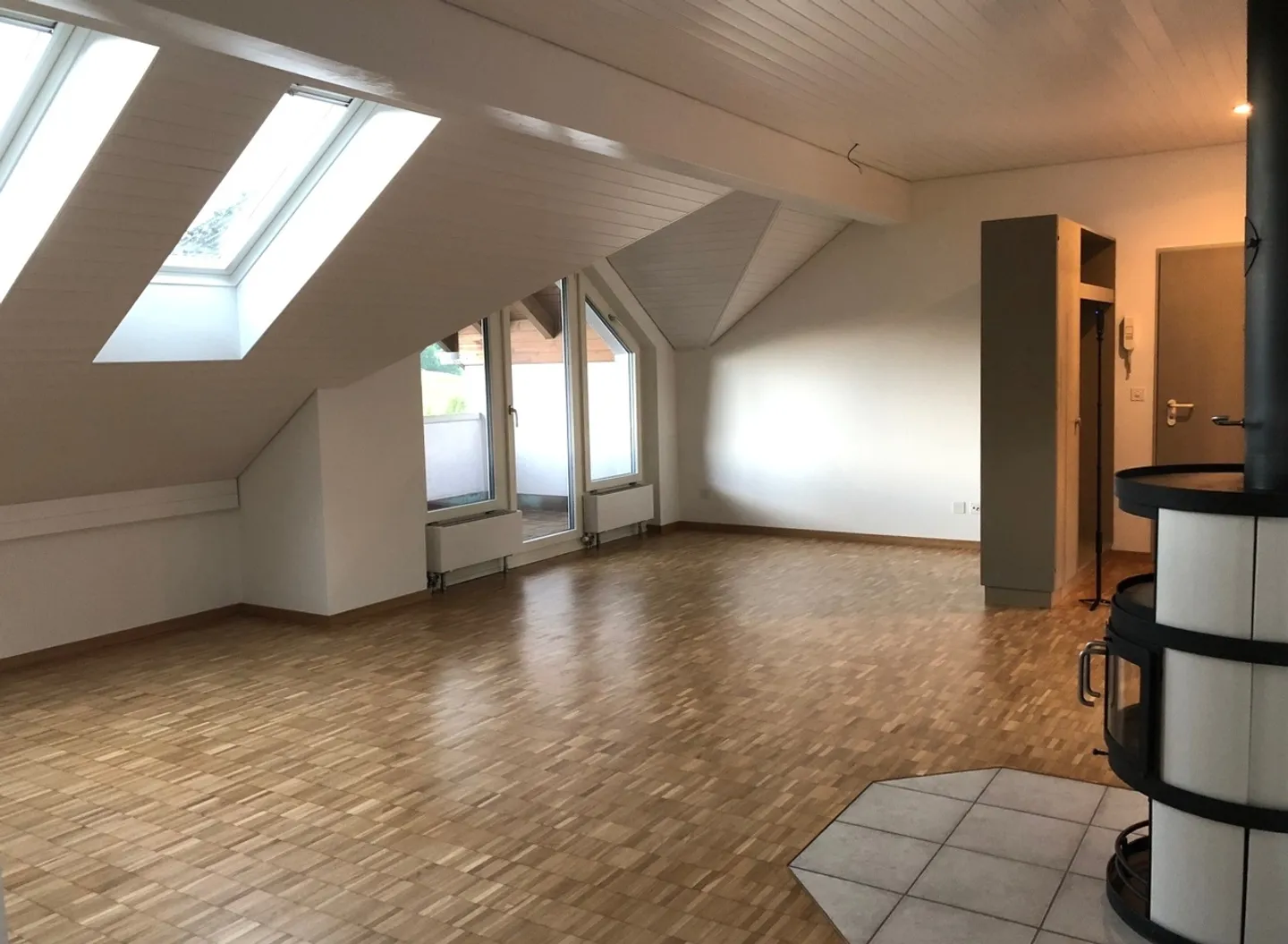 Charming attic apartment is looking for you! - Photo 5 of 8