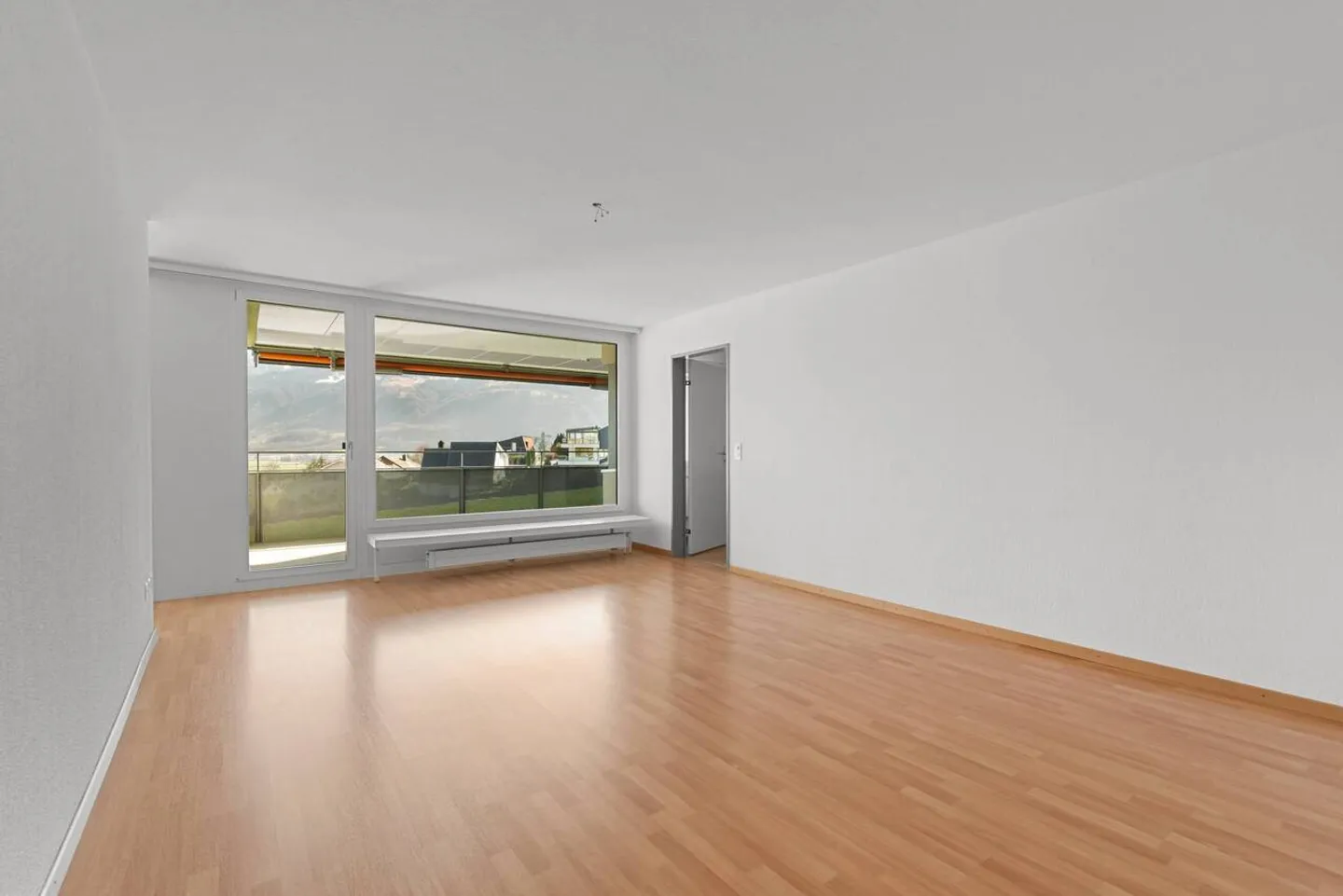 Geräumige Wohnung mit Grünblick - Foto 9 von 22