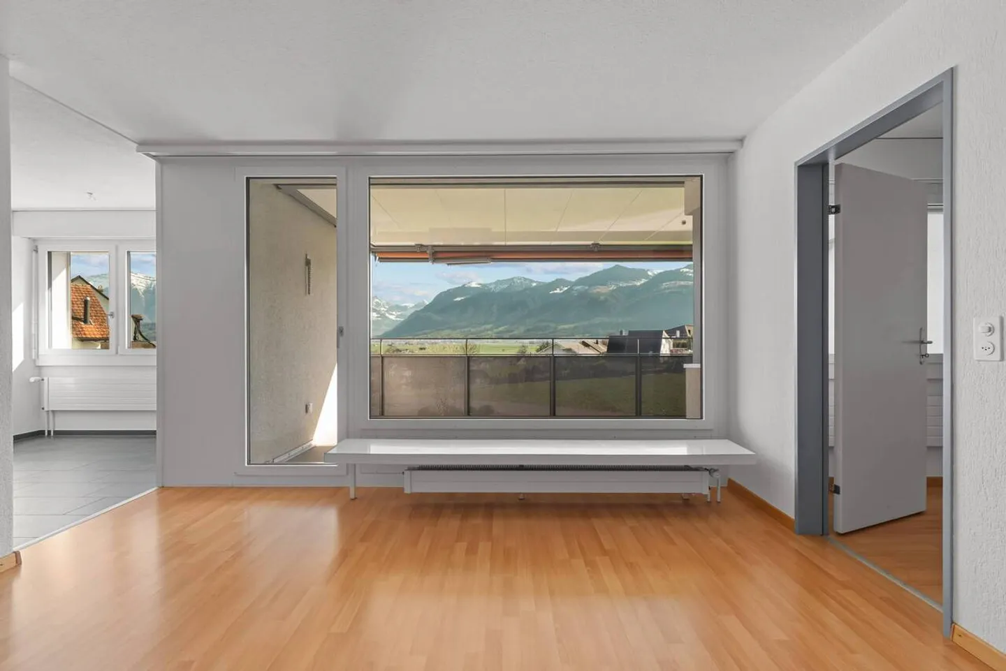 Geräumige Wohnung mit Grünblick - Foto 10 von 22