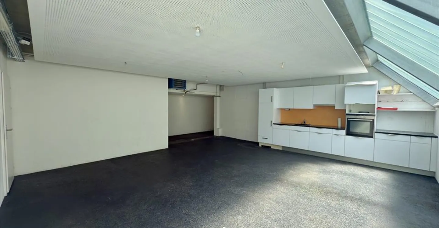 Espace Commercial avec Stockage - Photo 3 sur 8