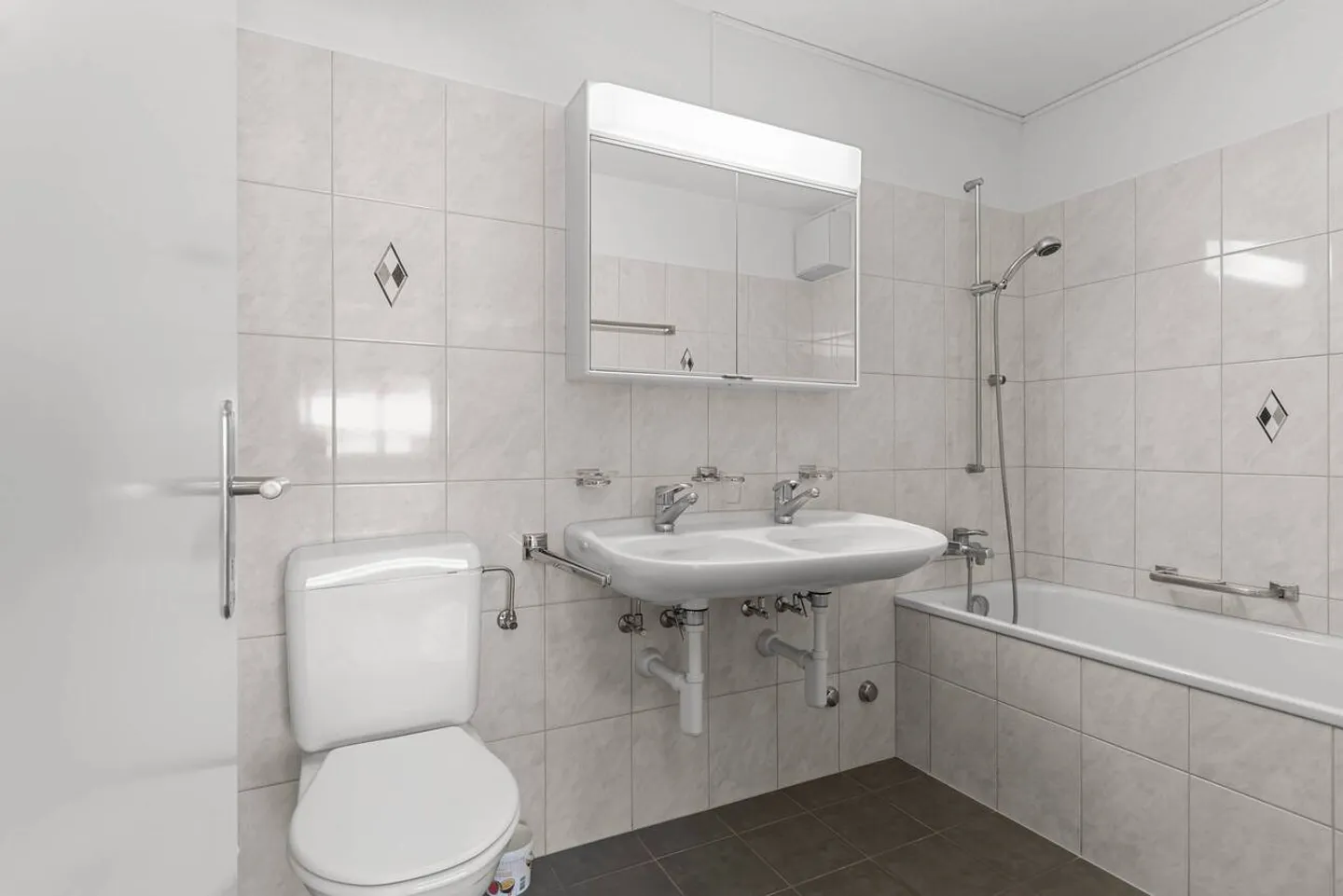 Geräumige Wohnung mit Grünblick - Foto 6 von 22