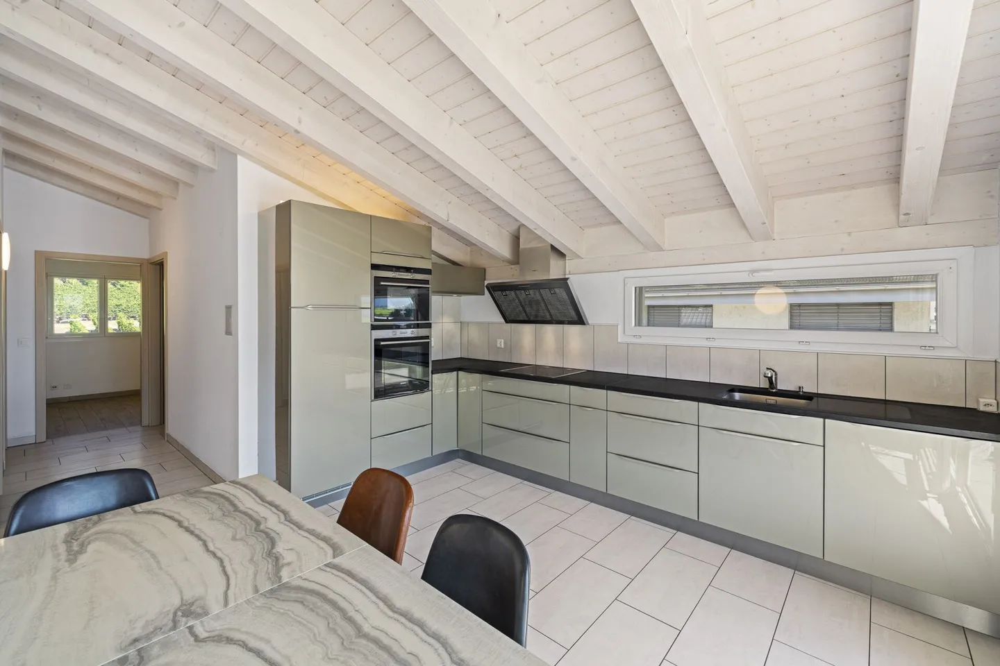 Geräumige 4,5-Zimmer-Penthouse von 146 m2 mit atemberaubendem Blick auf die Alpen - Foto 5 von 20