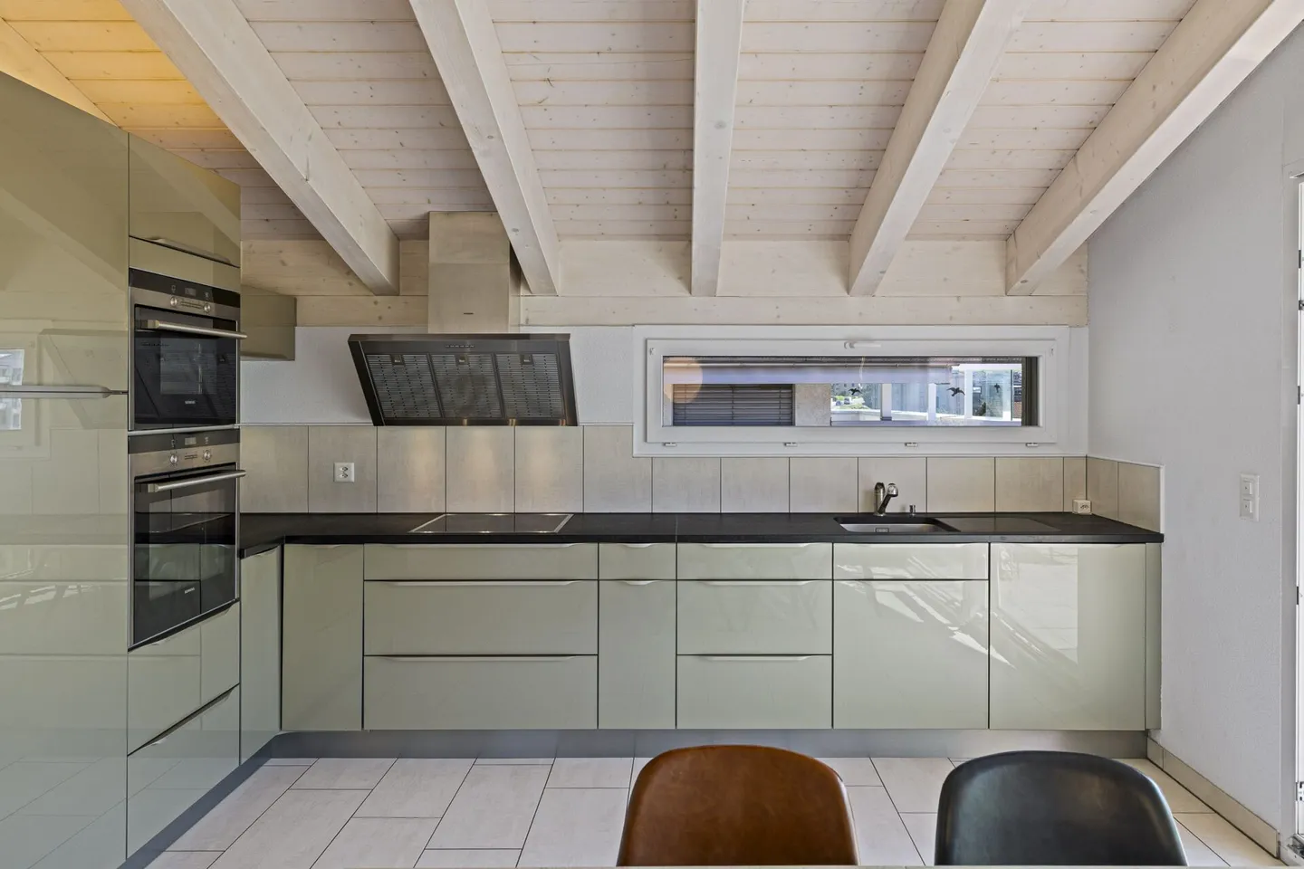 Geräumige 4,5-Zimmer-Penthouse von 146 m2 mit atemberaubendem Blick auf die Alpen - Foto 6 von 20
