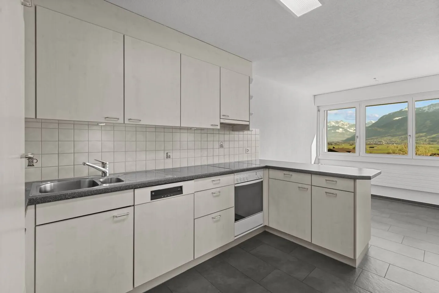 Geräumige Wohnung mit Grünblick - Foto 20 von 22