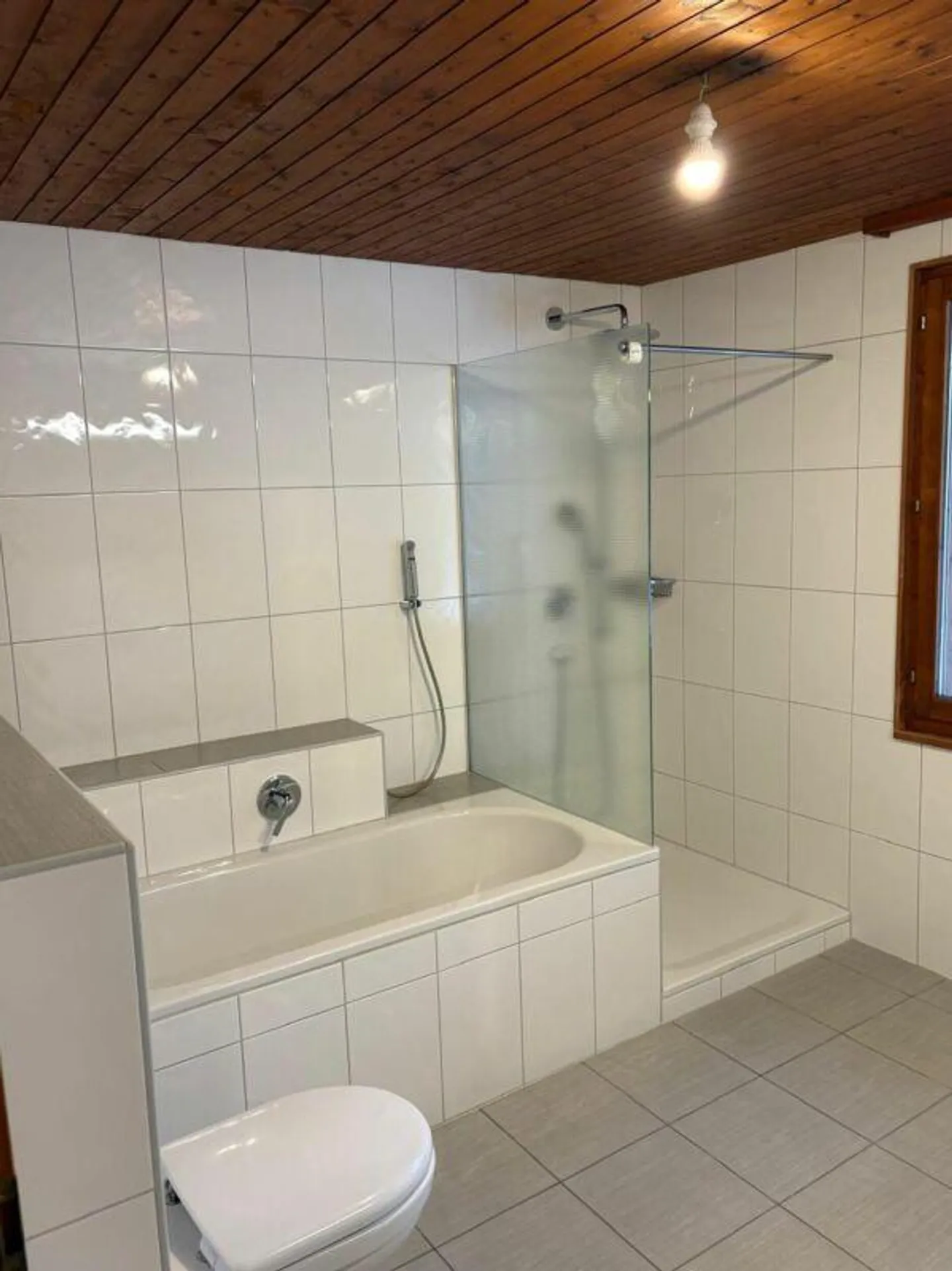 In affitto 3,5 stanze - parte di casa in una posizione tranquilla e soleggiata! - Foto 6 di 7