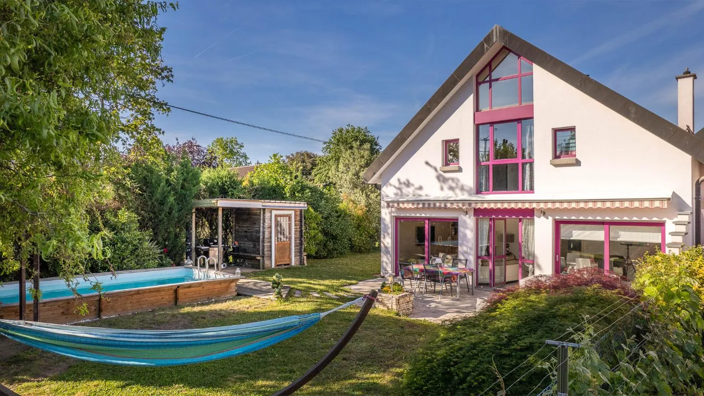 Adjacent Villa with Garden and Pool – Gland (VD) - Photo 19 of 19