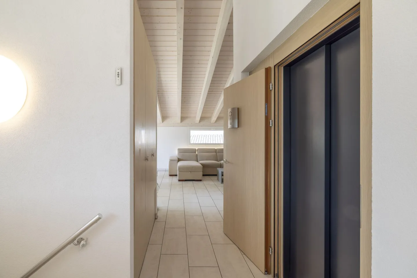 Geräumige 4,5-Zimmer-Penthouse von 146 m2 mit atemberaubendem Blick auf die Alpen - Foto 18 von 20