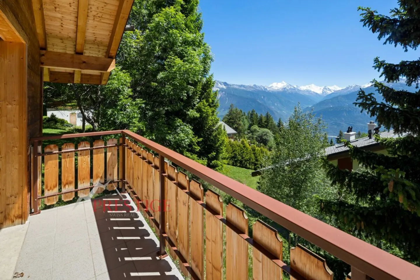 Bellissimo chalet con 4 camere da letto in affitto settimanale. - Foto 15 di 16