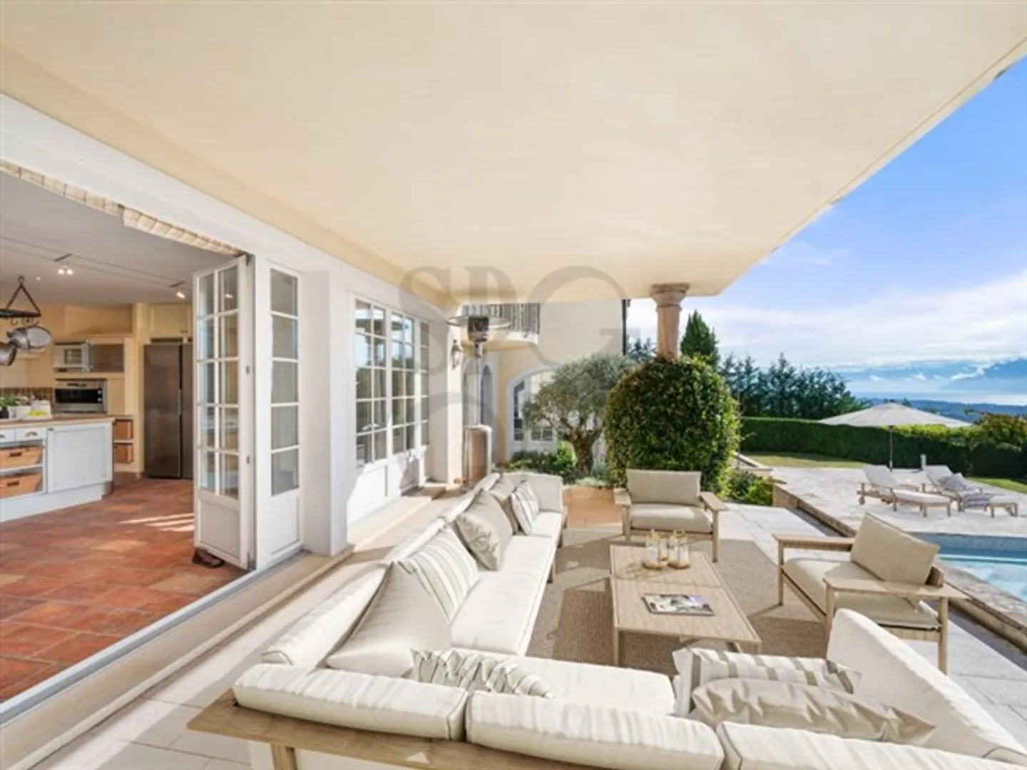 Ein mediterraner Schatz zwischen Weinbergen und See - Foto 1 von 6