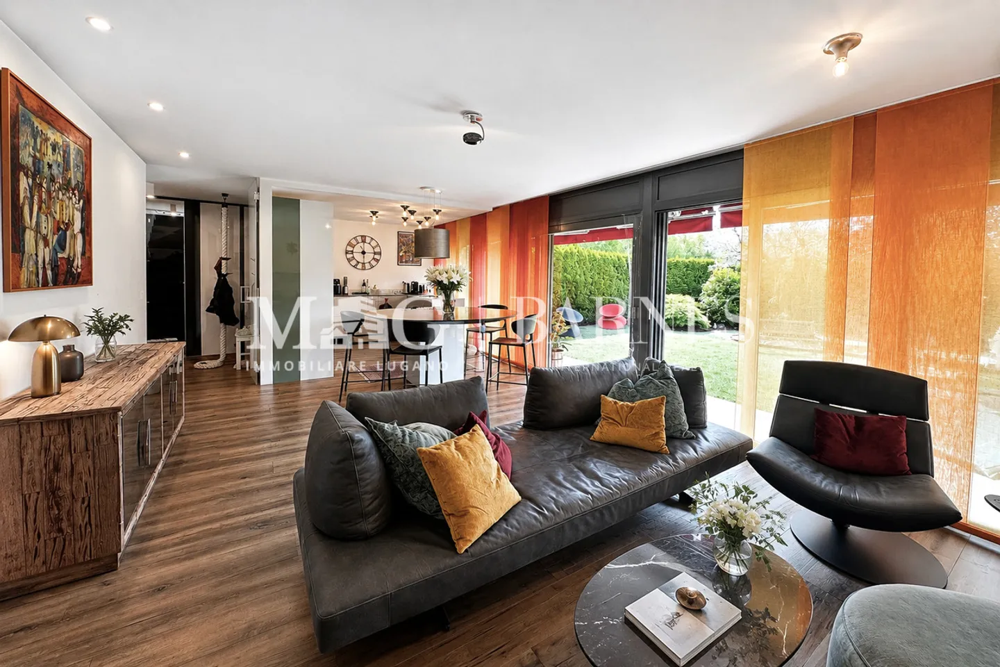 Mendrisio, Stabio: Large single-family house with garden and pool - Photo 3 of 18