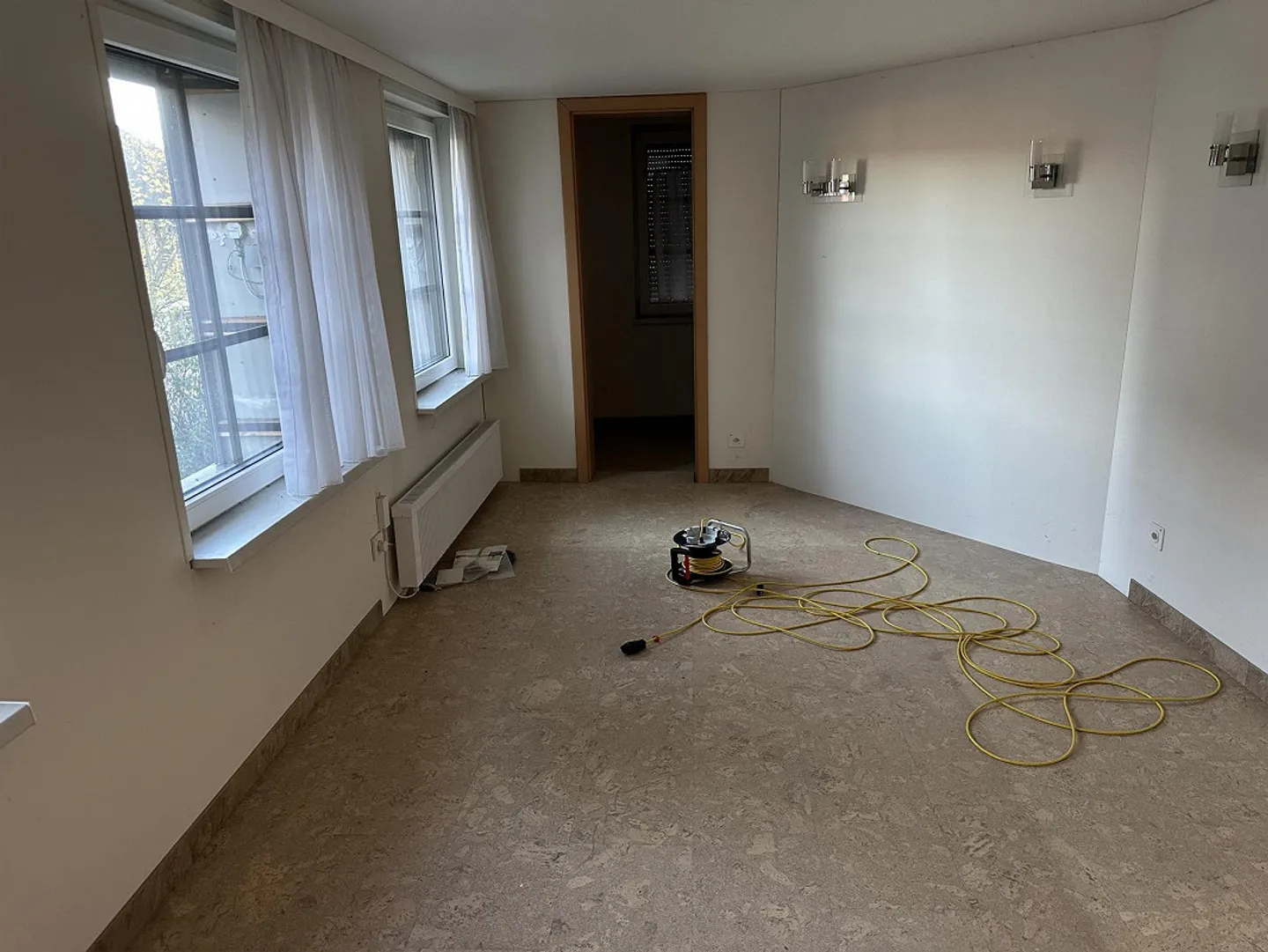 A house, many options, expandable to multi-family house, owner-occupied - Photo 13 of 16