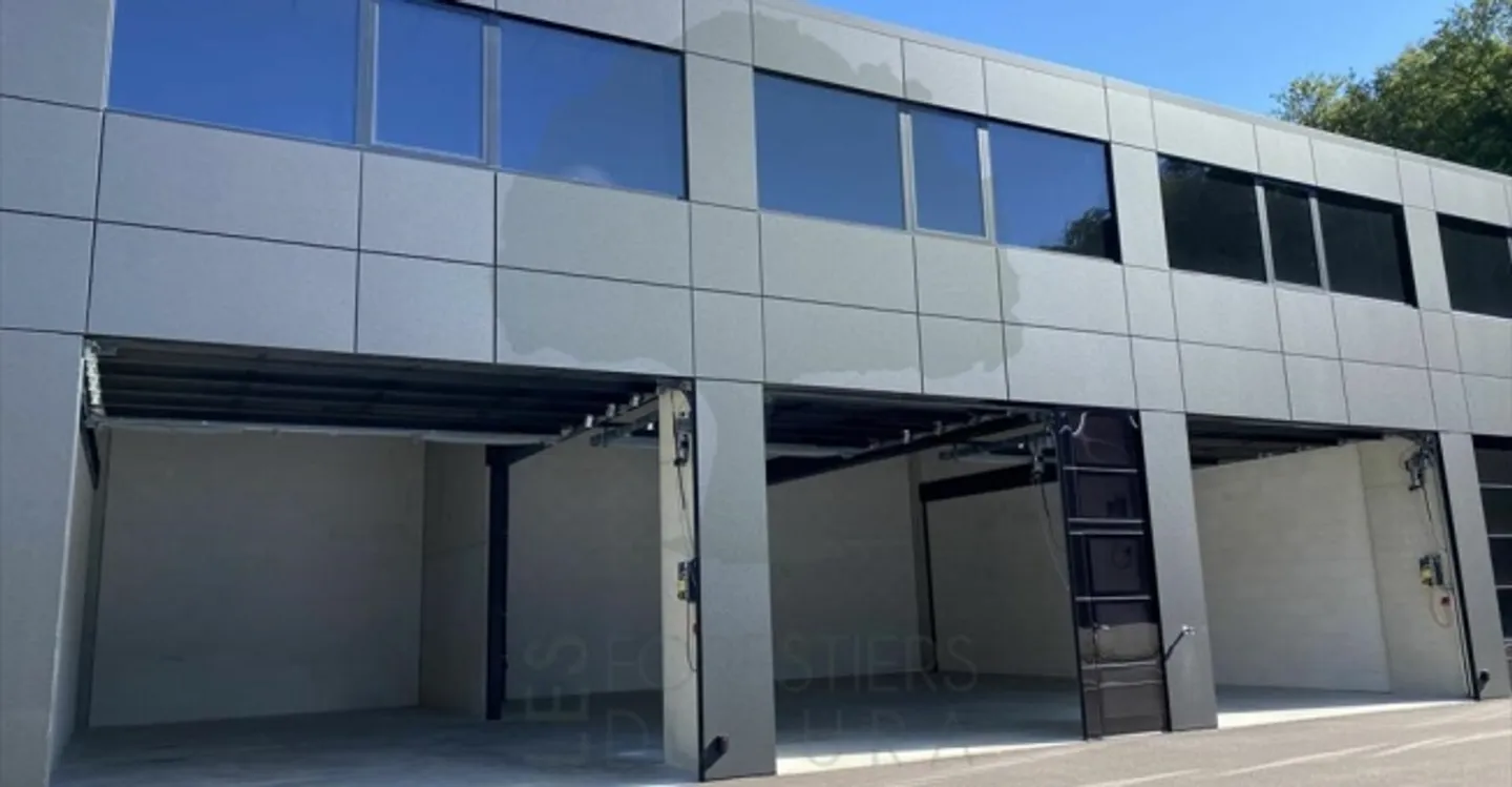 Deposit - Photo 1 of 8