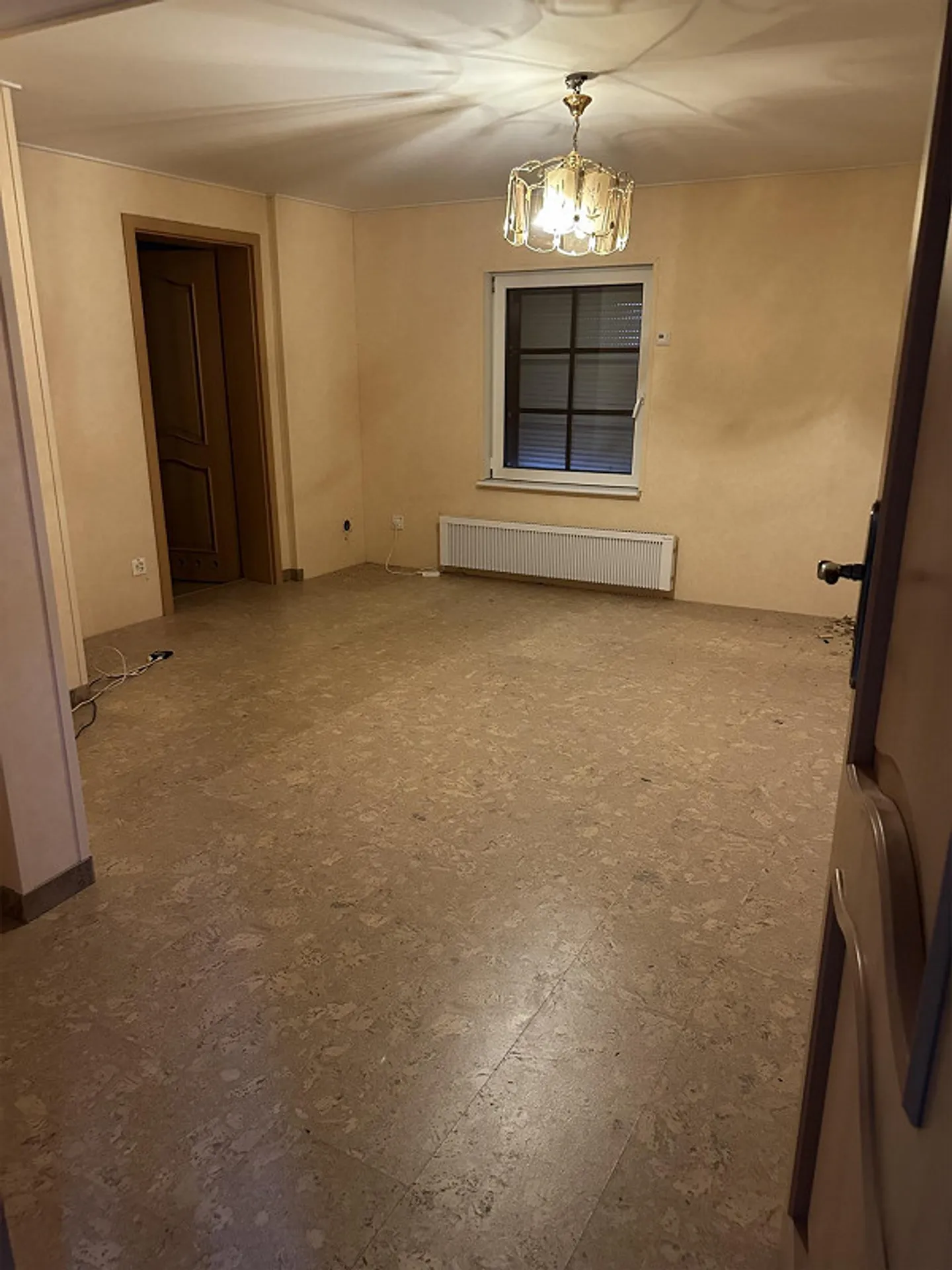 A house, many options, expandable to multi-family house, owner-occupied - Photo 15 of 16