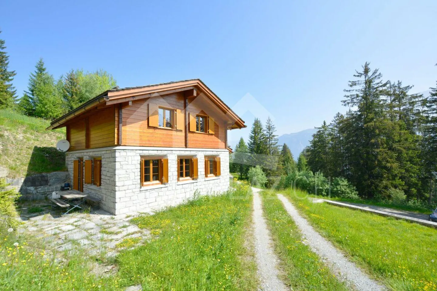 Beautiful Chalet in a Unique Location | Ski-In Ski-Out - Photo 2 of 8