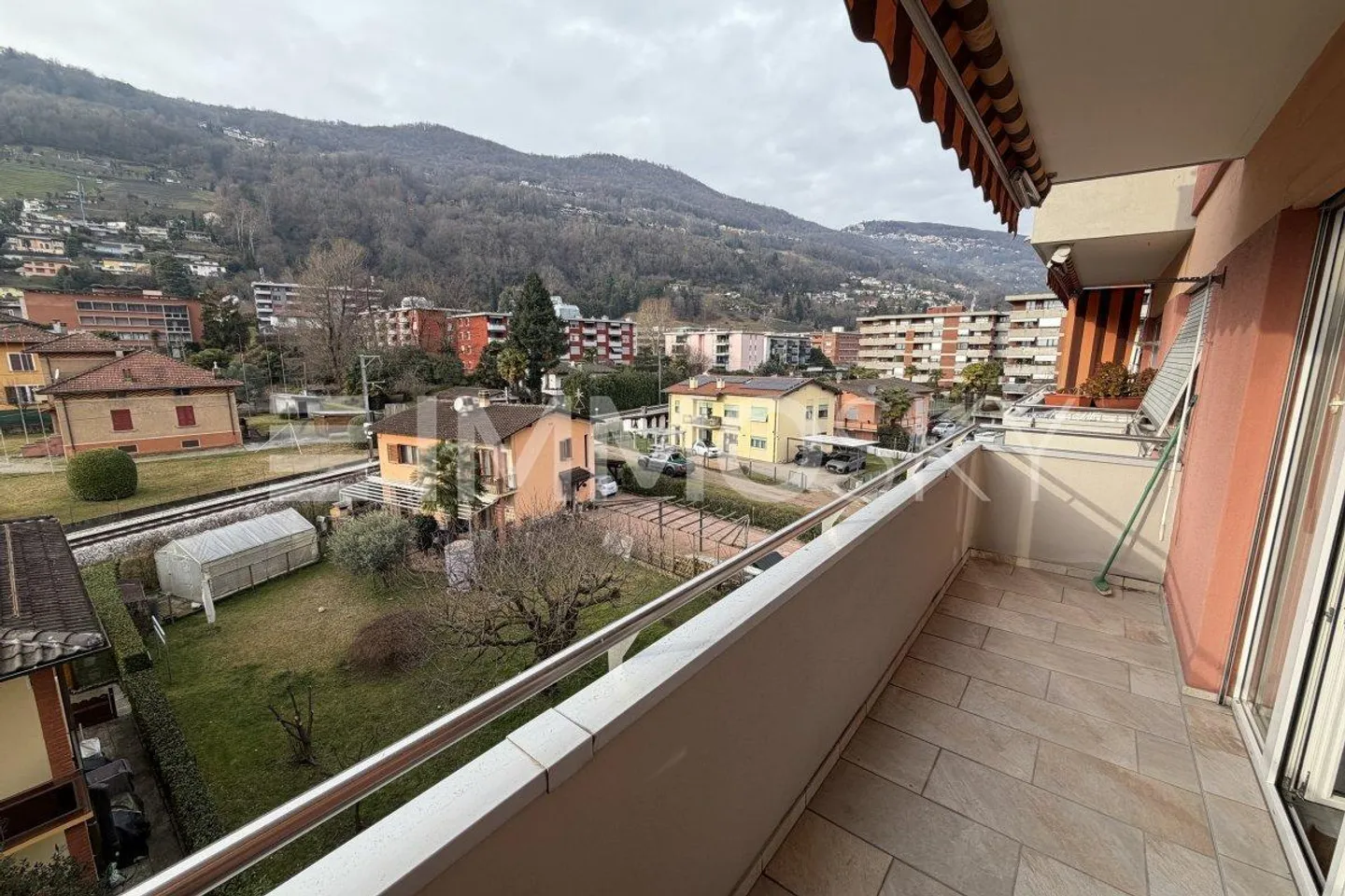 Elegantes Einzimmerapartment Nähe Italien - Foto 5 von 5