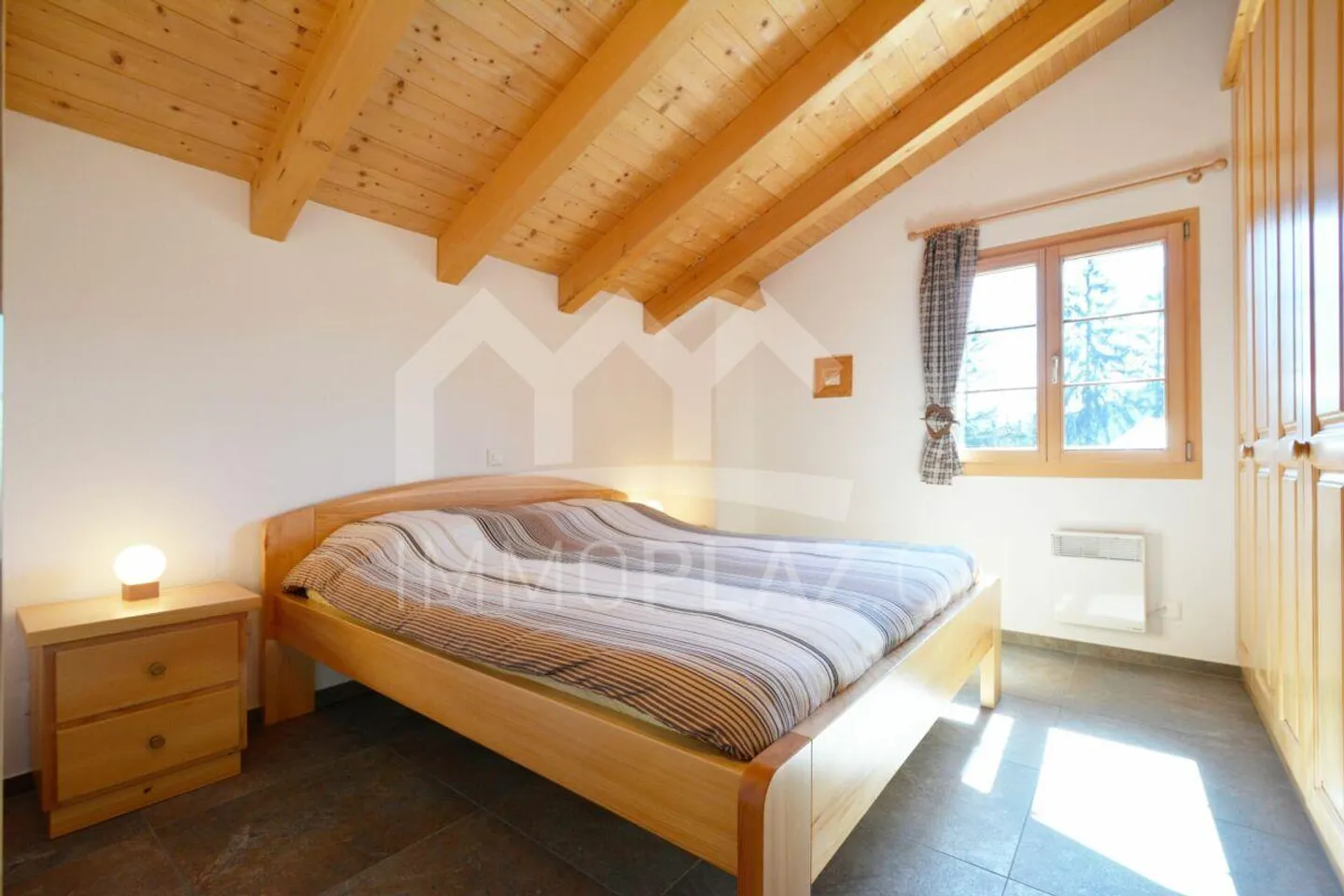 Beautiful Chalet in a Unique Location | Ski-In Ski-Out - Photo 6 of 8