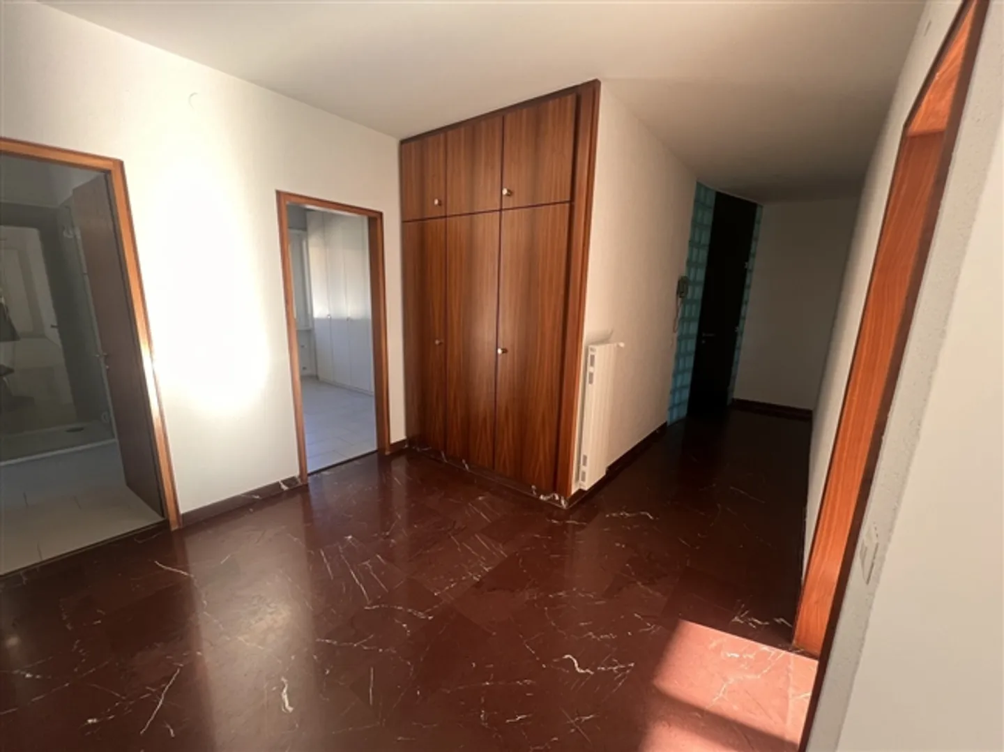 BRIGHT APARTMENT FOR RENT IN GORDUNO, 3.5 ROOMS - Photo 4 of 17