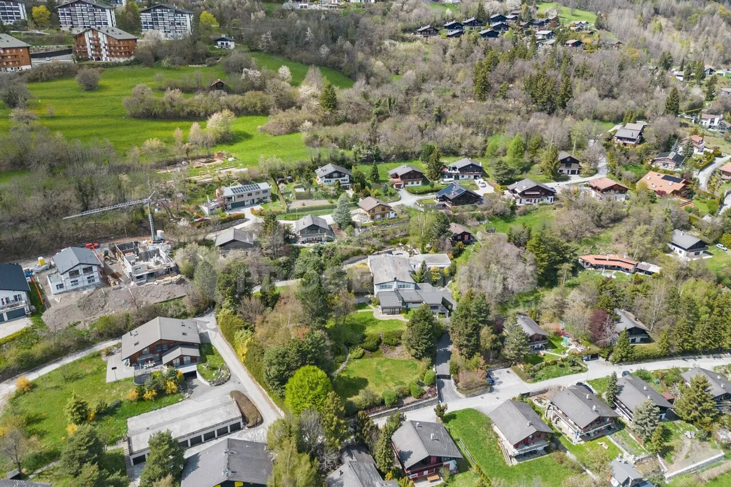 EXCEPTIONAL OBJECT ON A MAGNIFICENT PLOT - Photo 6 of 13