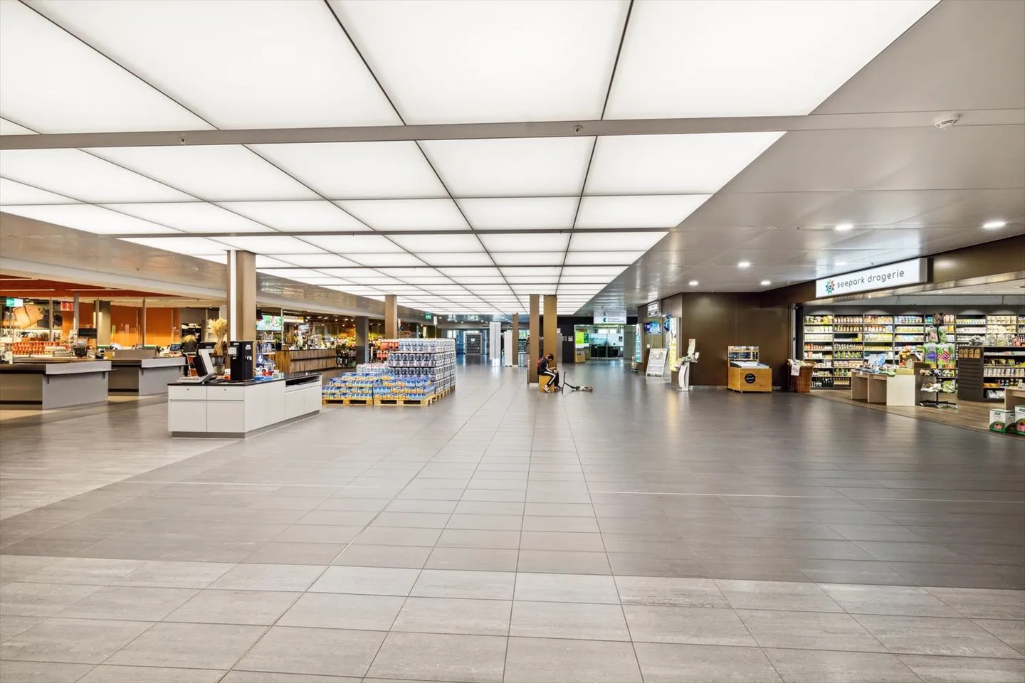 Proprietà in affitto attraente al 2° piano del centro commerciale Seepark - Foto 4 di 9