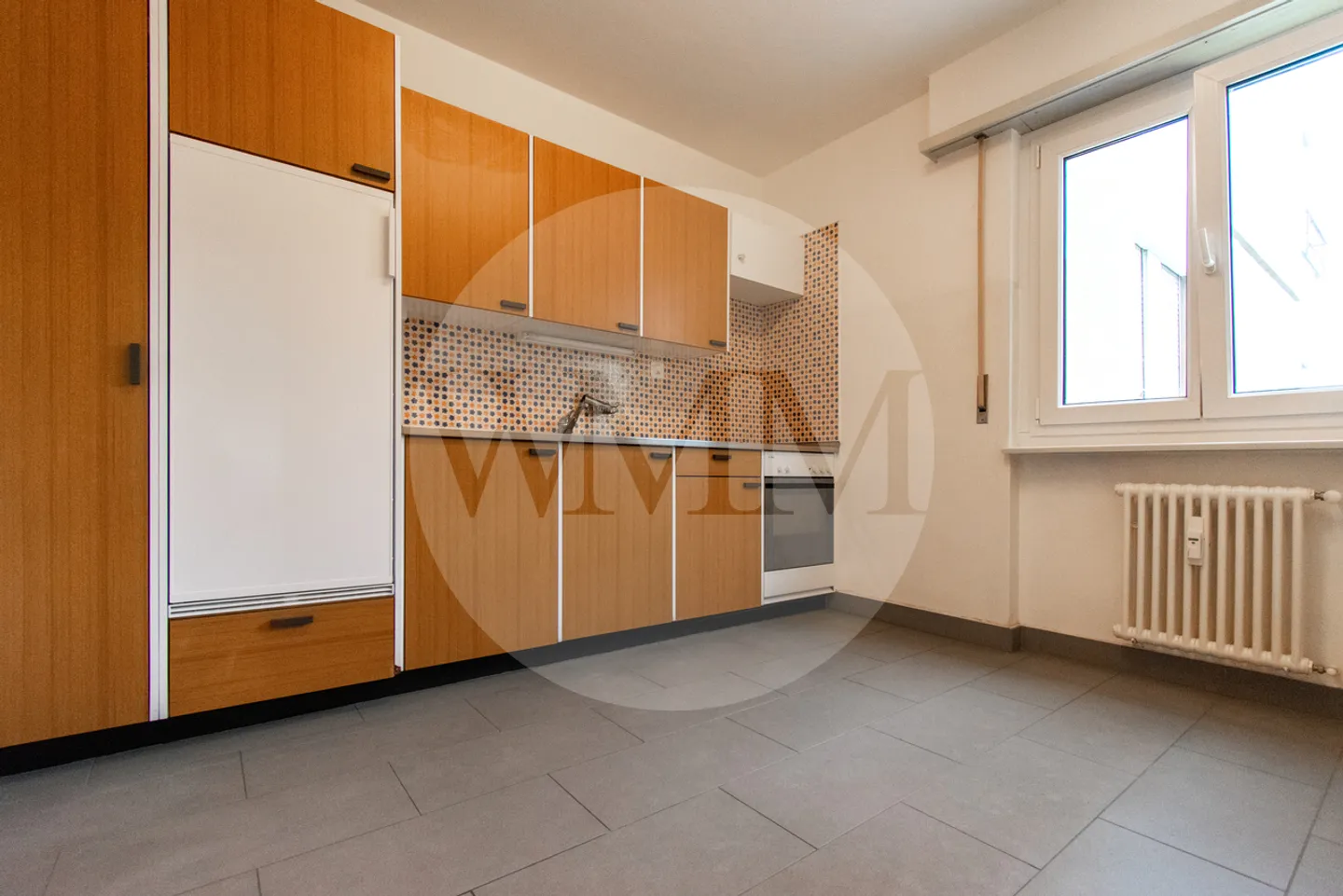 APPARTEMENT SPACIEUX DE 3,5 PIÈCES À CANOBBIO - Photo 3 sur 7