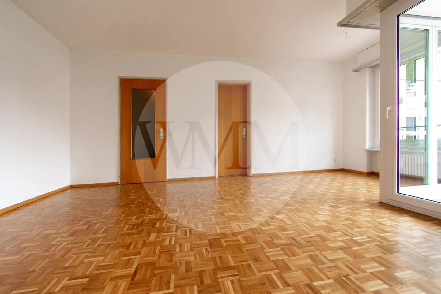 APPARTEMENT SPACIEUX DE 3,5 PIÈCES À CANOBBIO - Photo 4 sur 7