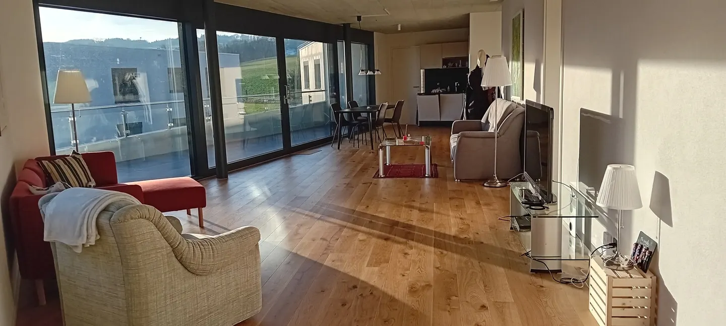 Appartement spacieux avec balcon - Photo 1 sur 10