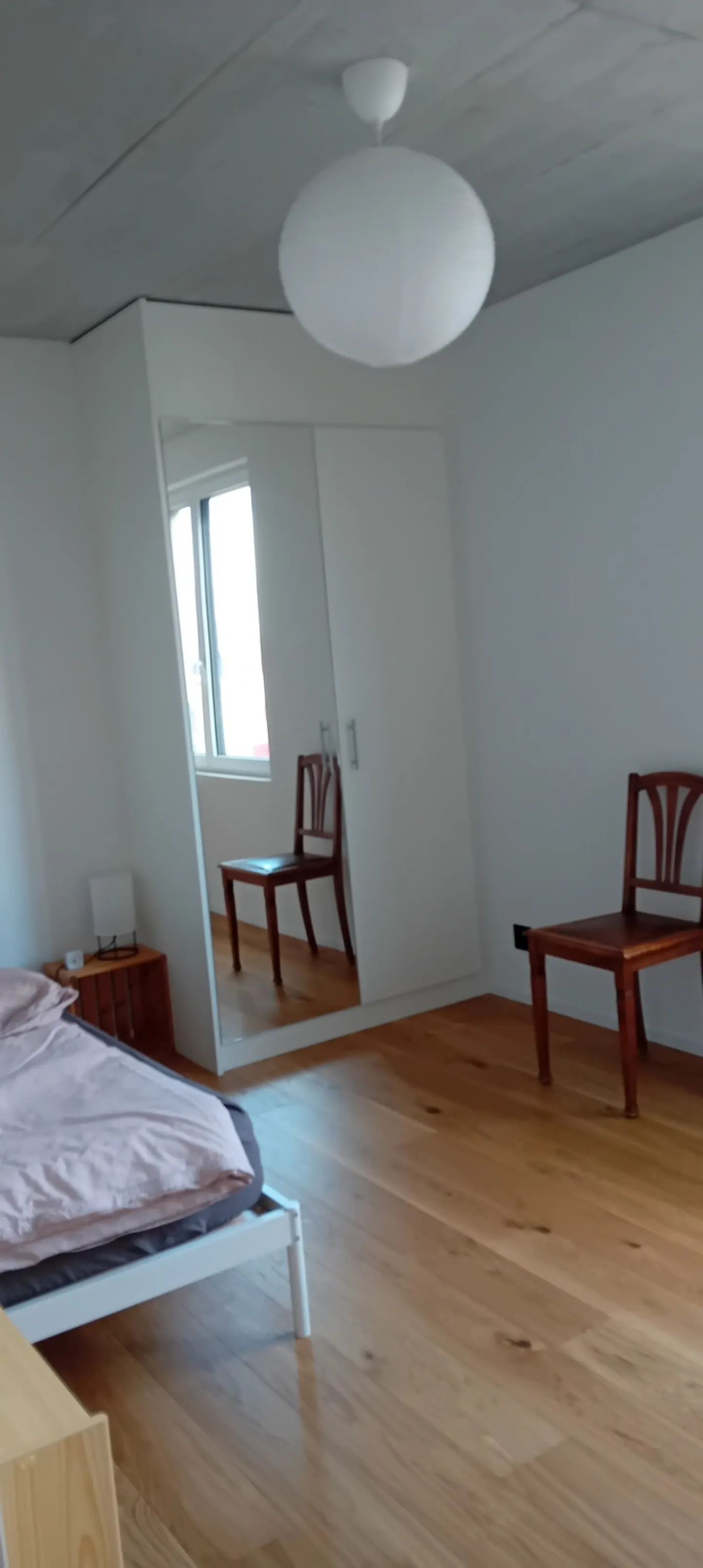 Appartement spacieux avec balcon - Photo 4 sur 10