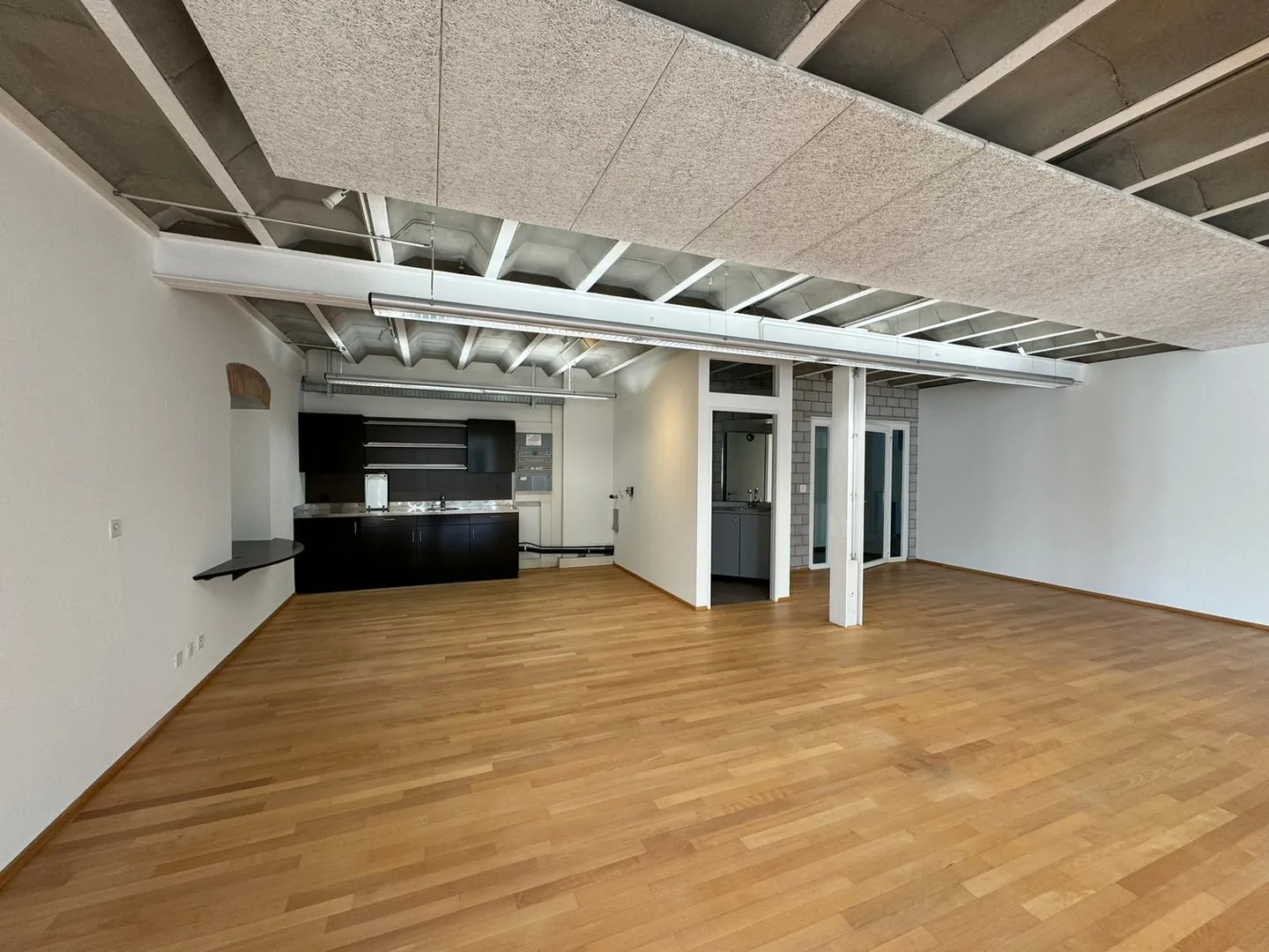 86m2 - Ufficio direttamente sul Reno - Foto 5 di 13