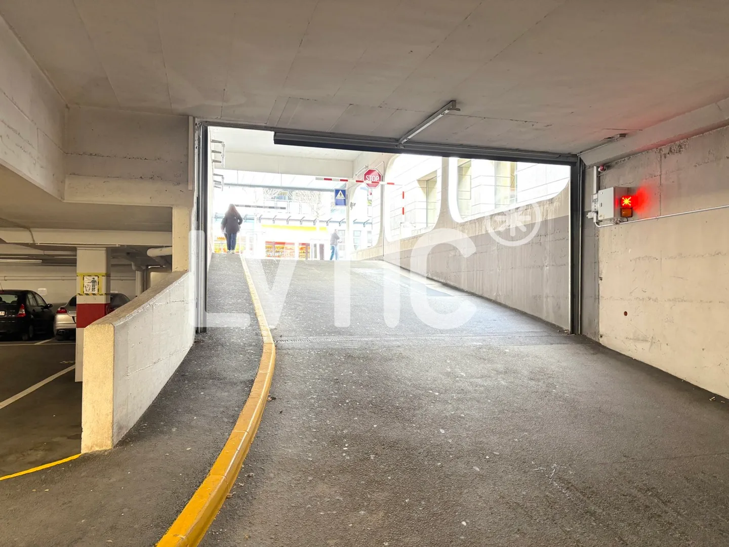 Räume, Büros, 600 m2 teilbare Büros zur Miete in Martigny - Foto 7 von 10