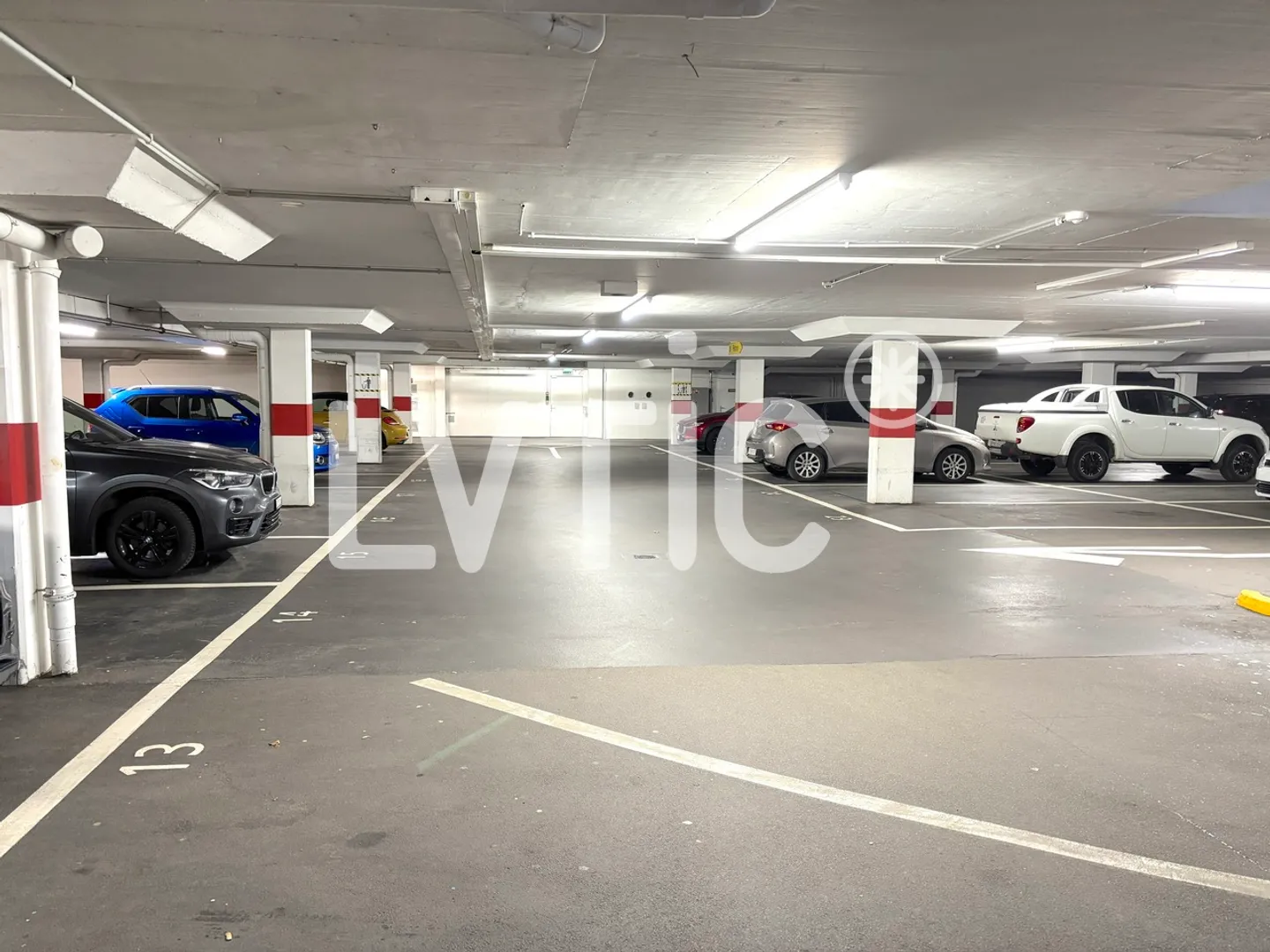 Räume, Büros, 600 m2 teilbare Büros zur Miete in Martigny - Foto 8 von 10