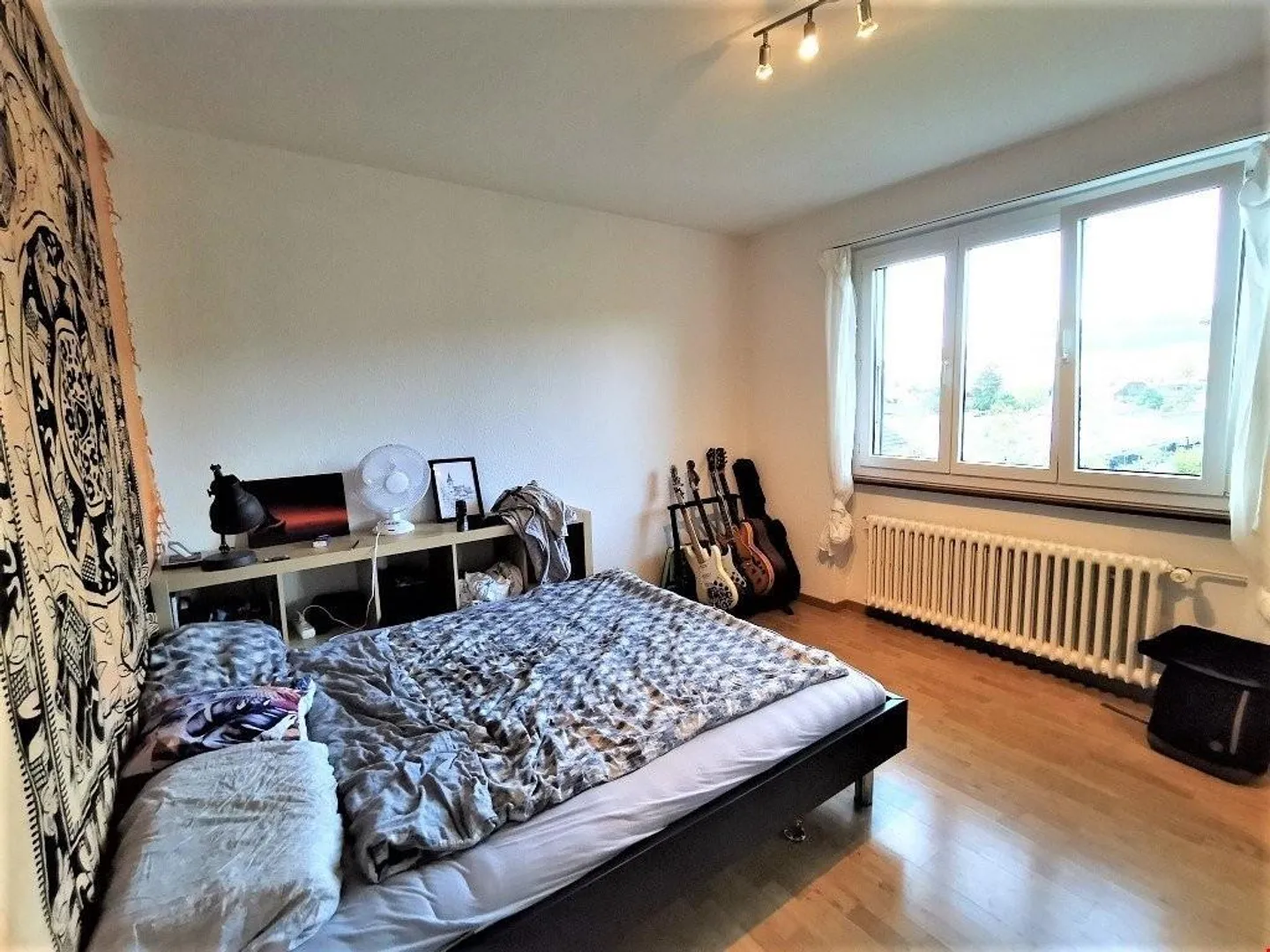 Appartement Charmant avec Vue sur Montagne - Photo 8 sur 12