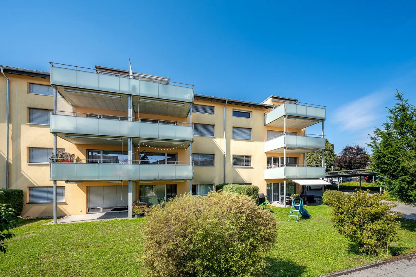 Calme et bien équipé : Appartement de rêve avec balcon - Photo 1 sur 13