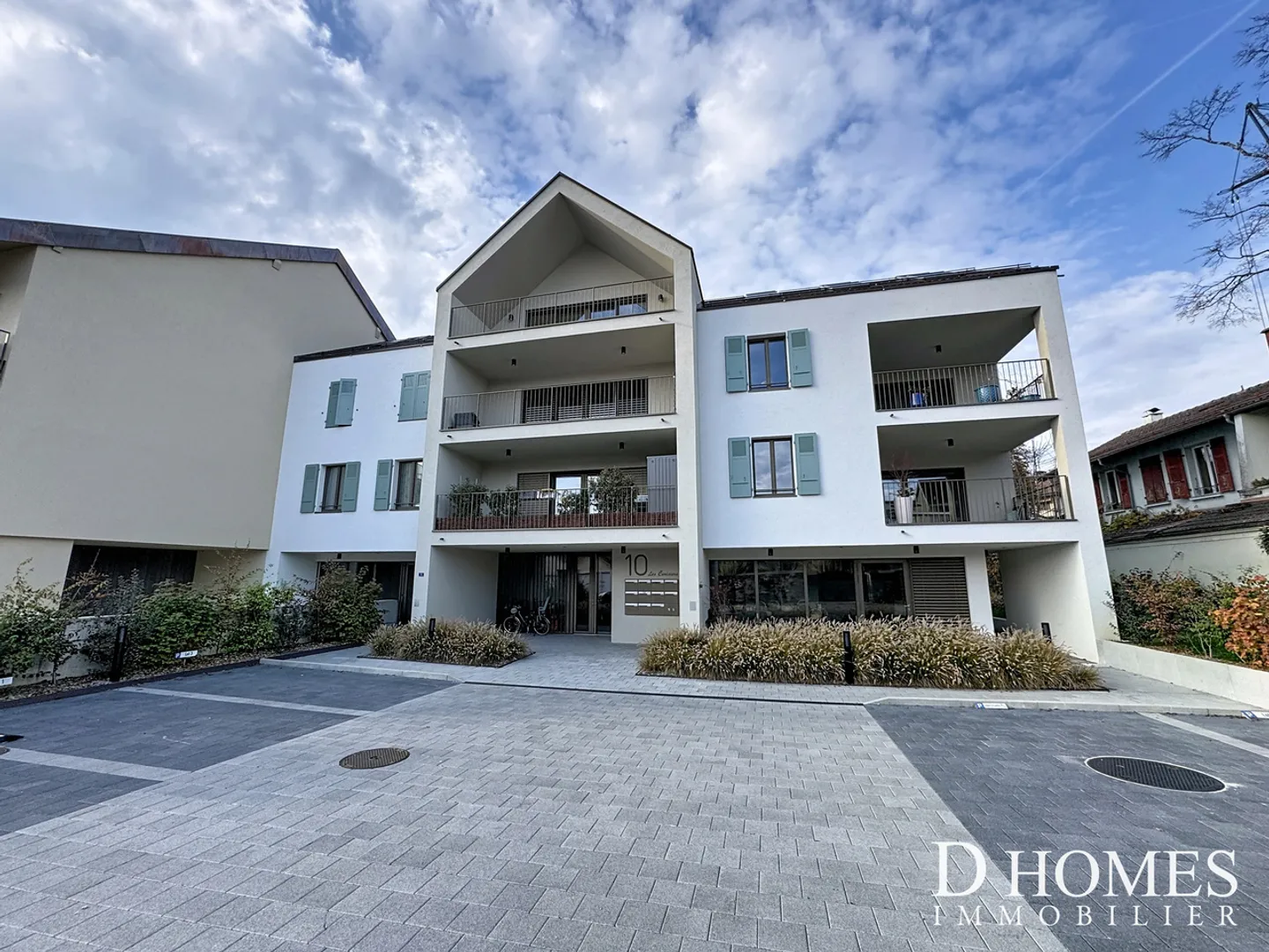 EXKLUSIVITÄT I Handwerksraum mit Terrasse und Garten, gelegen in Rolle - Foto 1 von 5