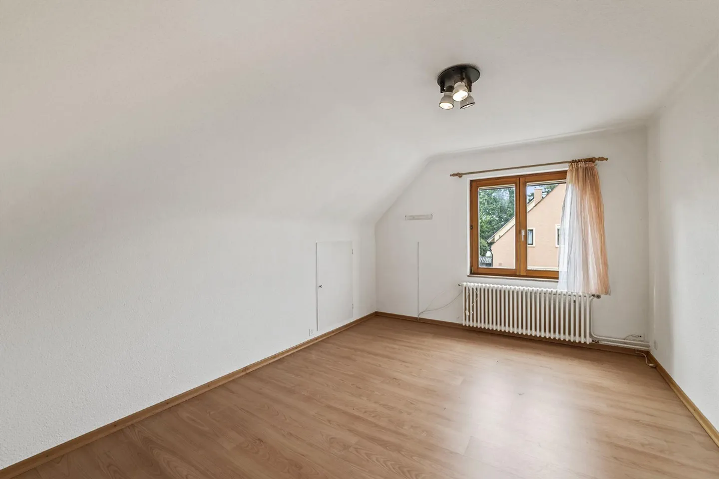 Charmantes 4.5 Zimmer EFH an sonniger Lage und ruhigem Wohnquartier - Photo 9 of 18
