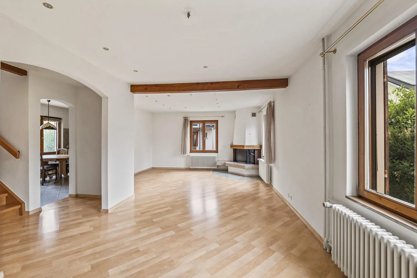 Charmantes 4.5 Zimmer EFH an sonniger Lage und ruhigem Wohnquartier - Photo 2 of 18