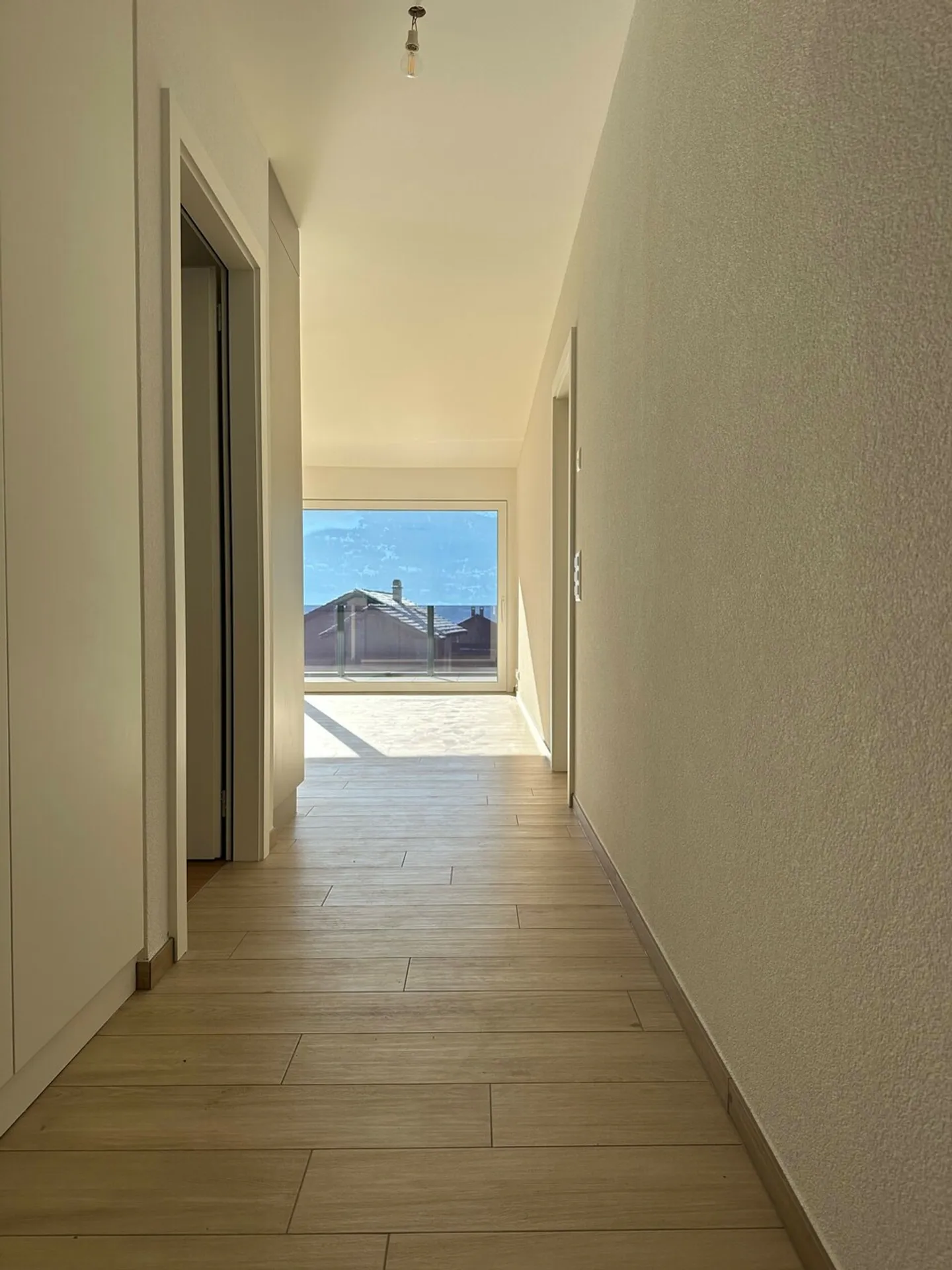 New Apartment - Photo 10 of 19