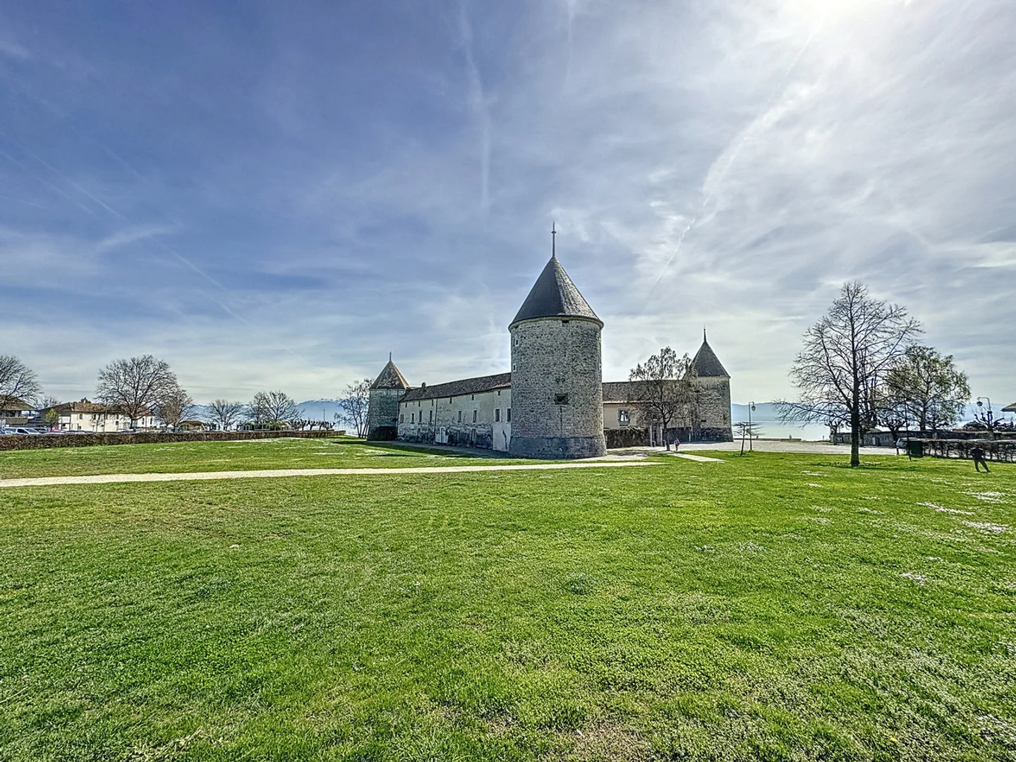 EXKLUSIVITÄT I Handwerksraum mit Terrasse und Garten, gelegen in Rolle - Foto 2 von 5