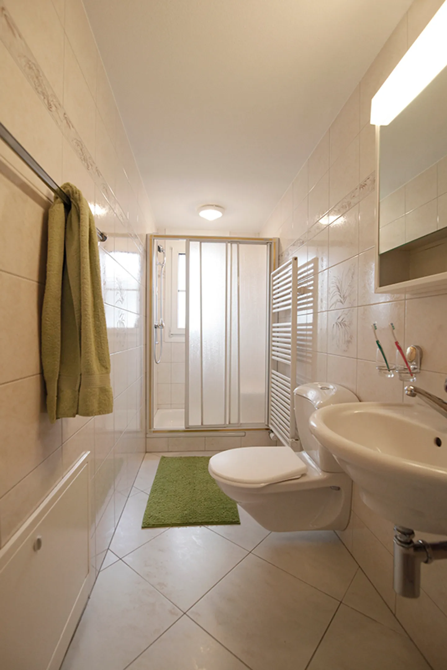 Modernes Apartment in grüner Lage - Foto 3 von 6